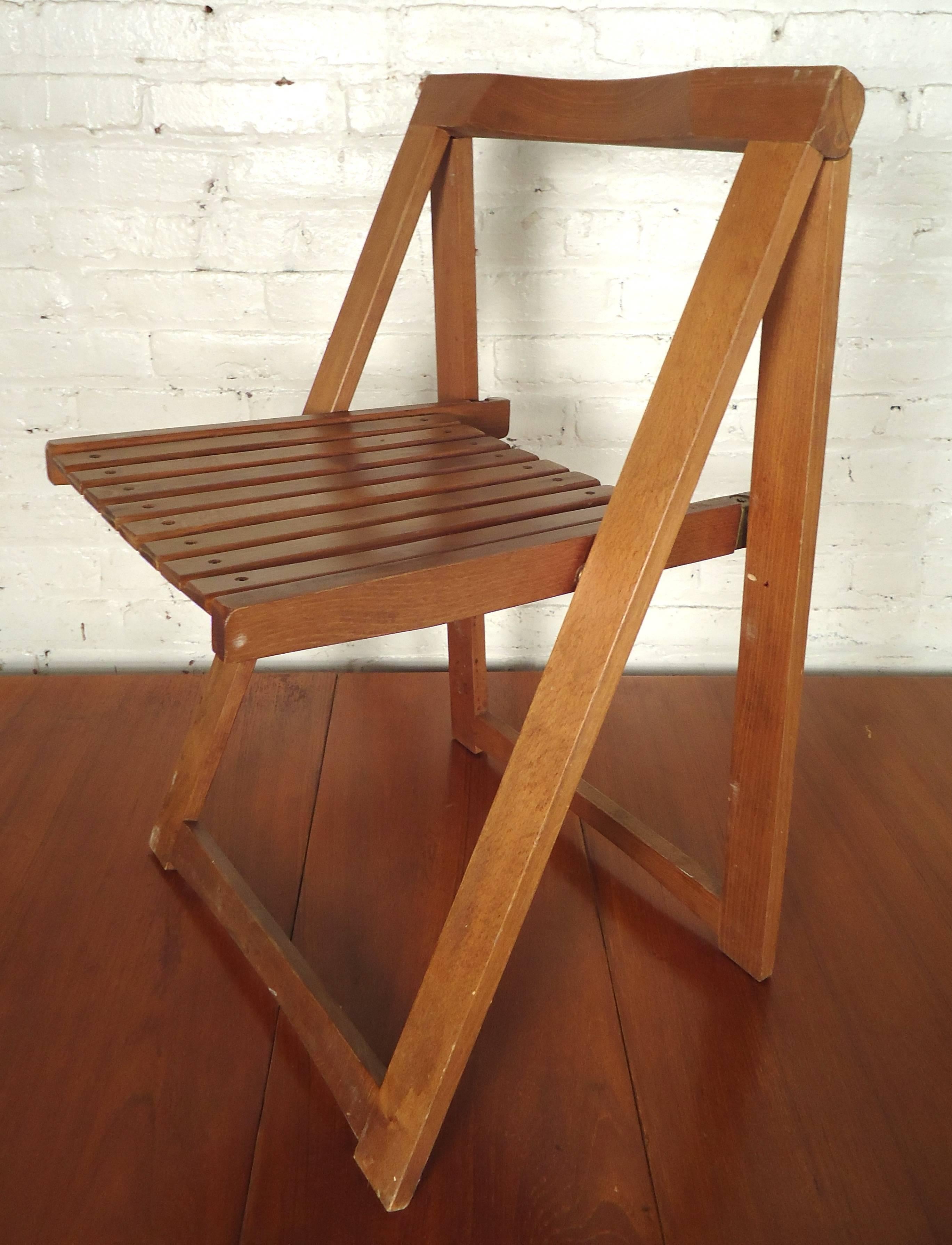 Mid-20th Century Mid-Century Modern Drop-Leaf Table