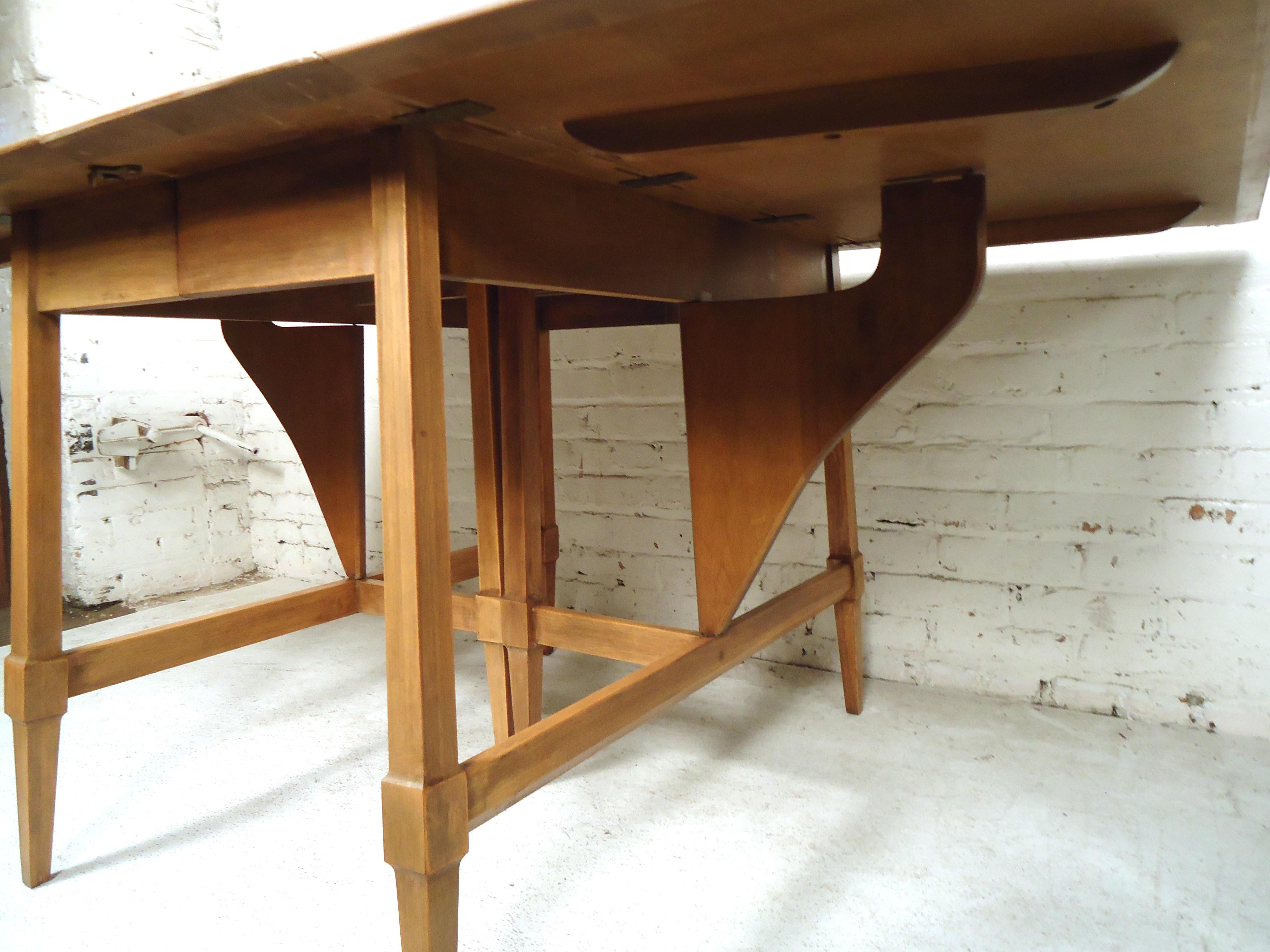 Mid-Century Modern Drop Leaf Table 2