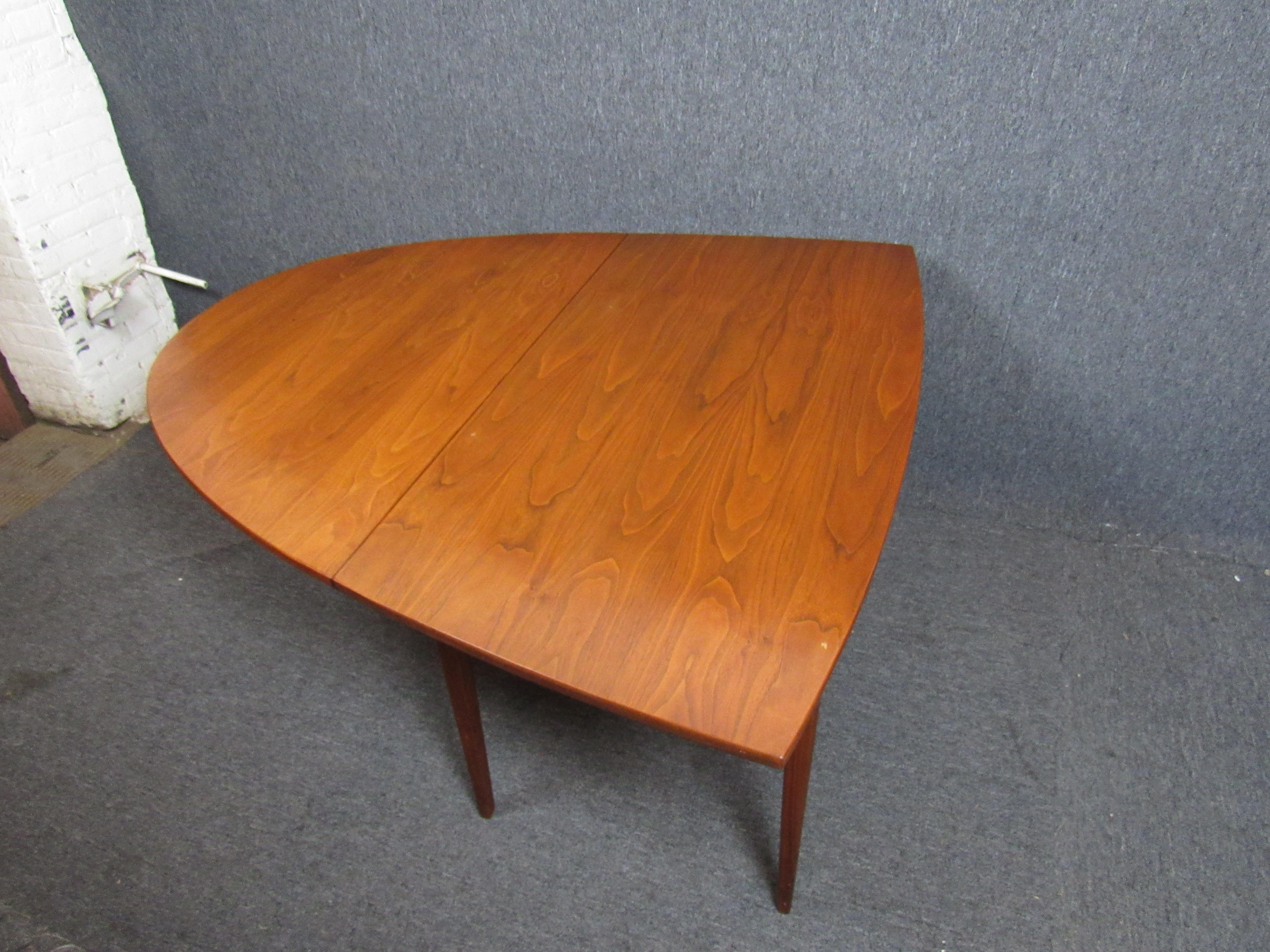 Mid-20th Century Jack Cartwright for Founders Drop Leaf Guitar Pick Dining Table