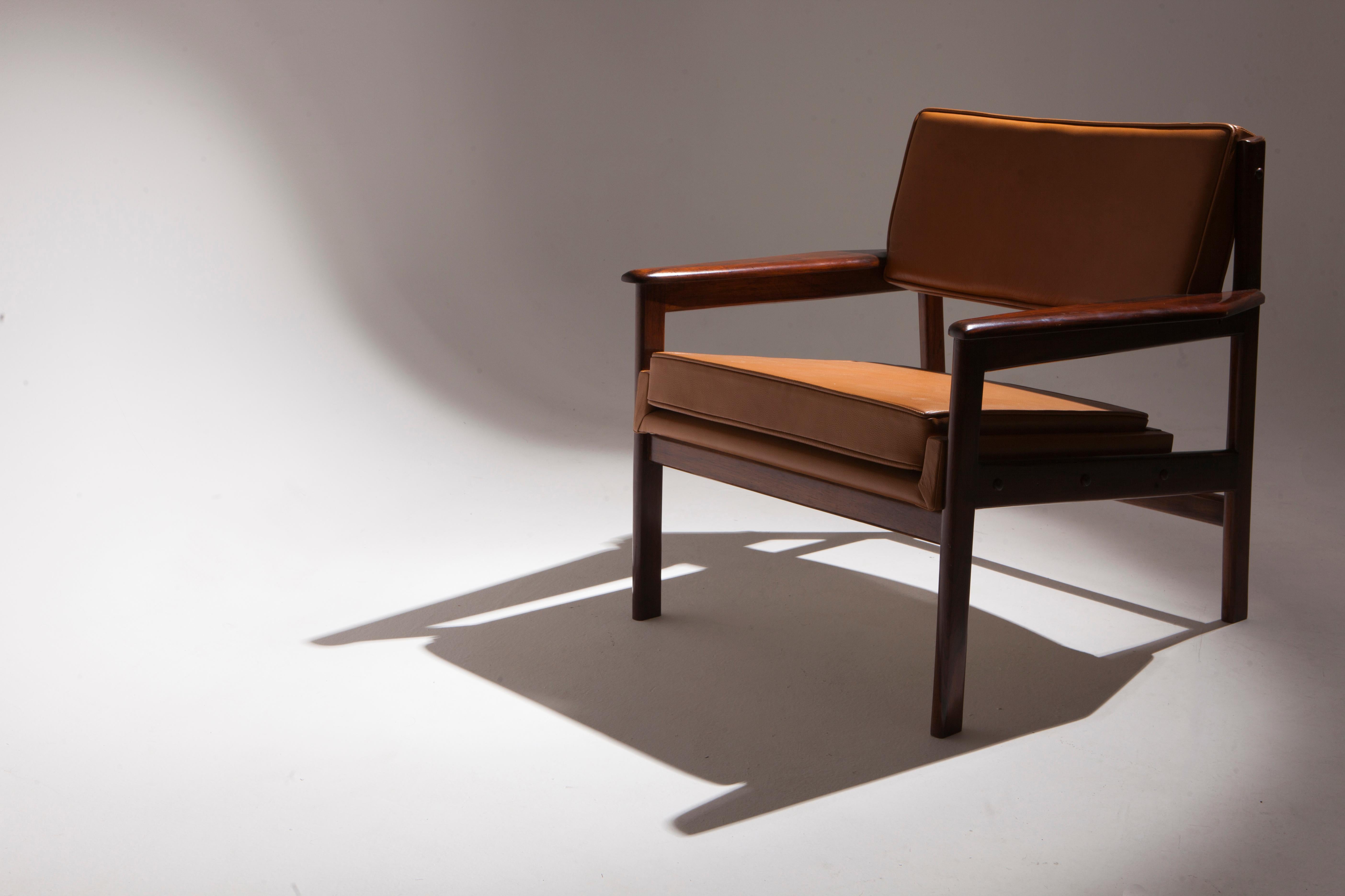 Leather Set of 2 Mid-Century Modern Drummond Armchair by Sergio Rodrigues, Brazil 1950's