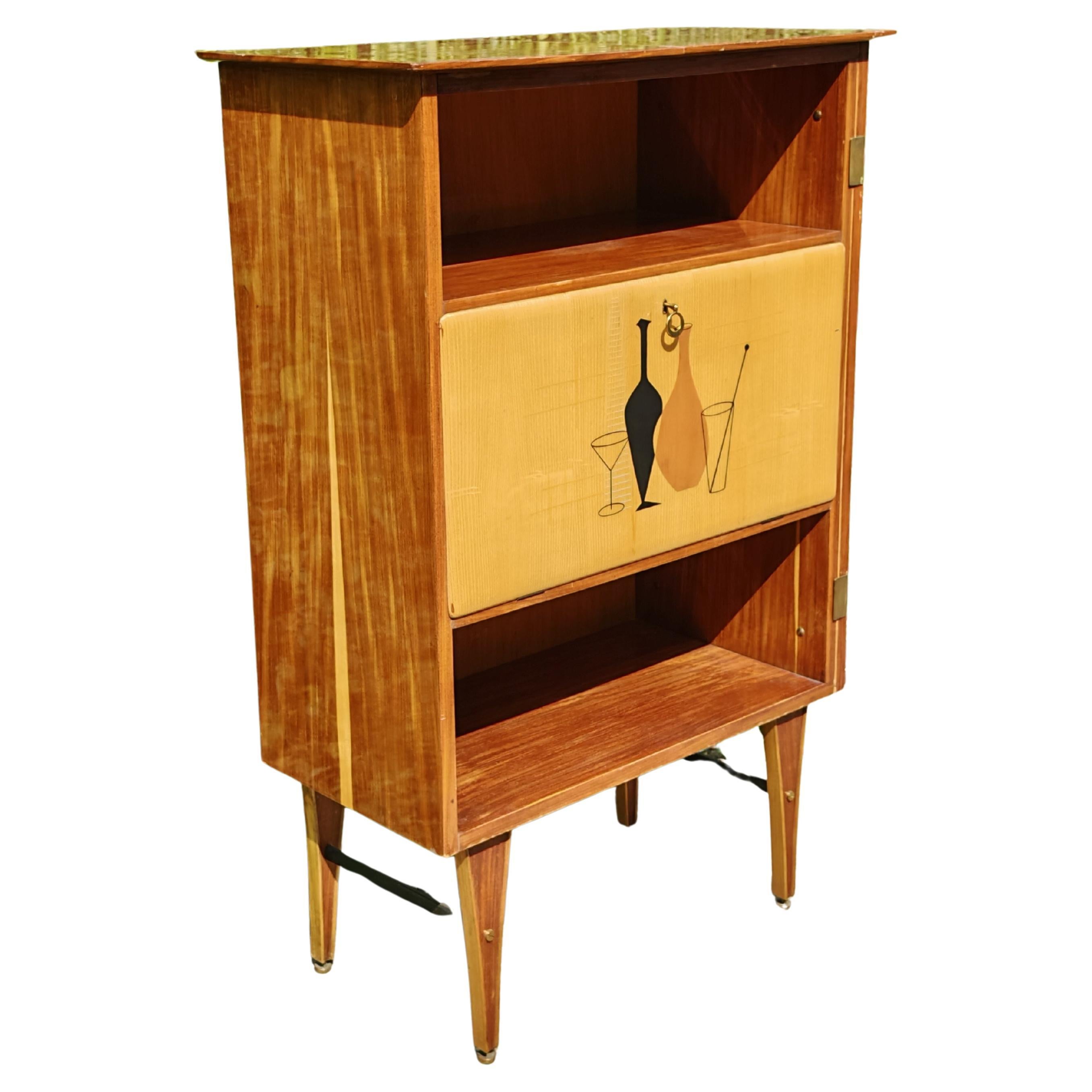 Mid Century Modern Dry Bar Cabinet done in mahogany, Italy 1950s For Sale
