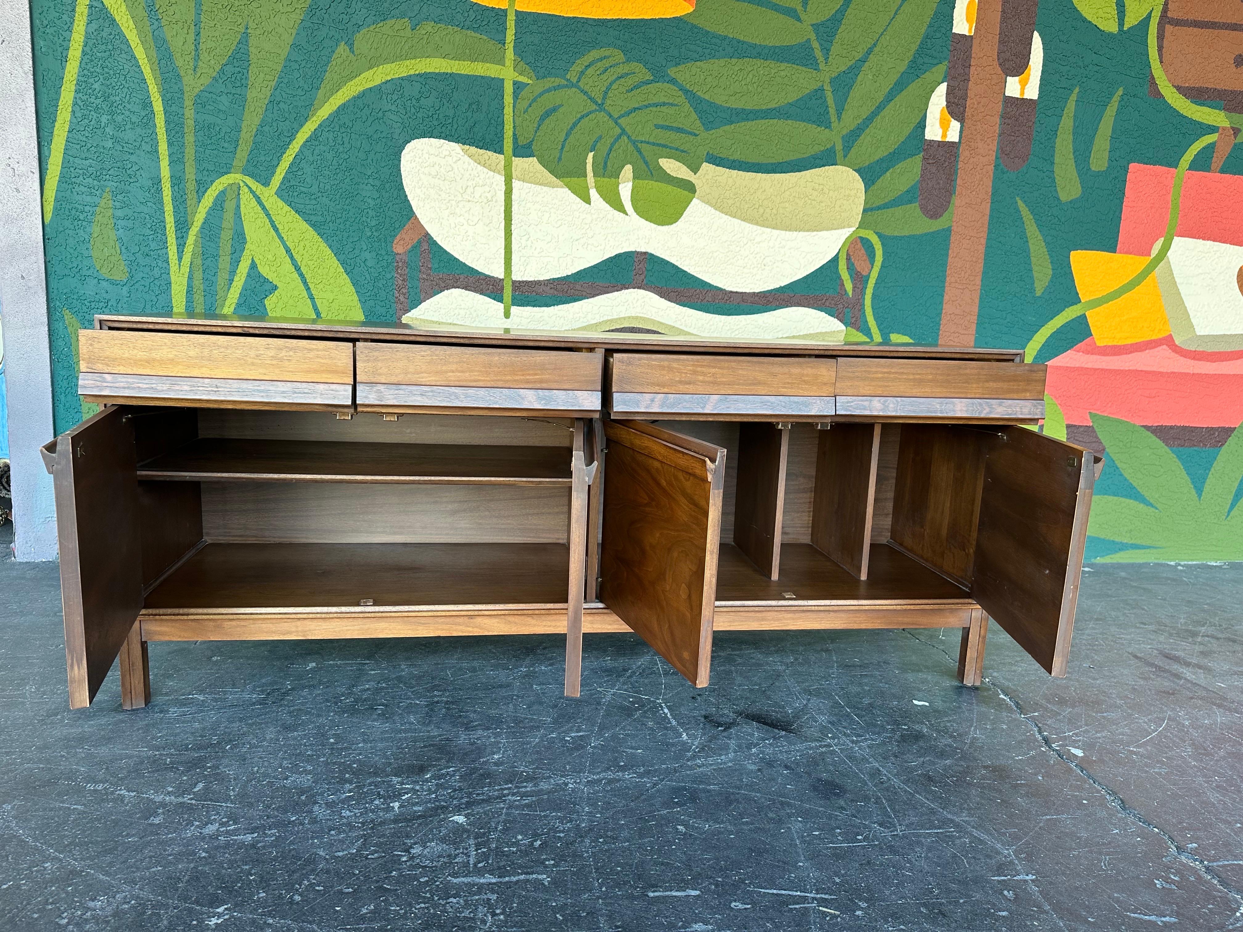 Mid Century Modern Dry Bar Display Cabinet by American of Martinsville 1