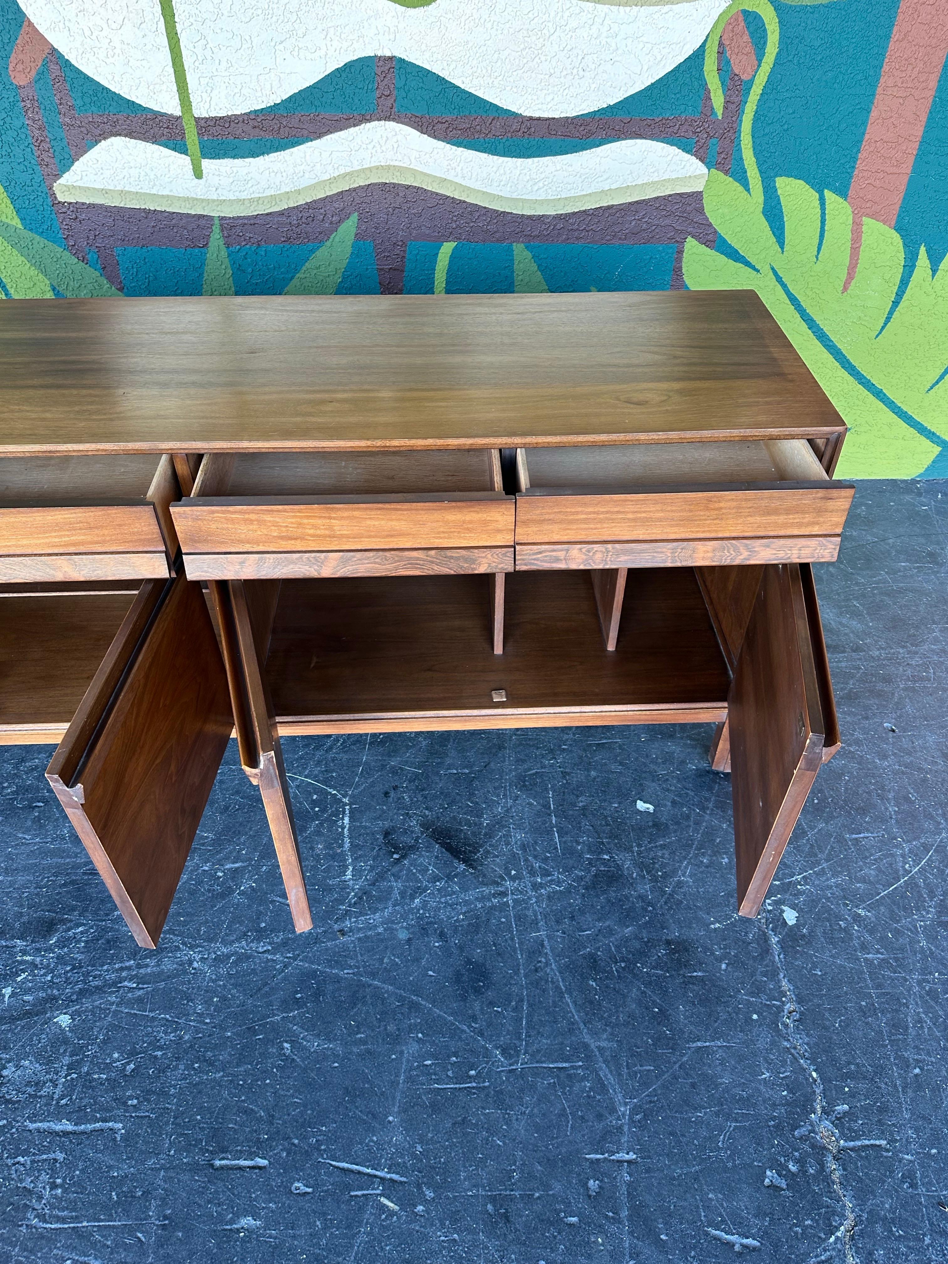 Mid Century Modern Dry Bar Display Cabinet by American of Martinsville 2