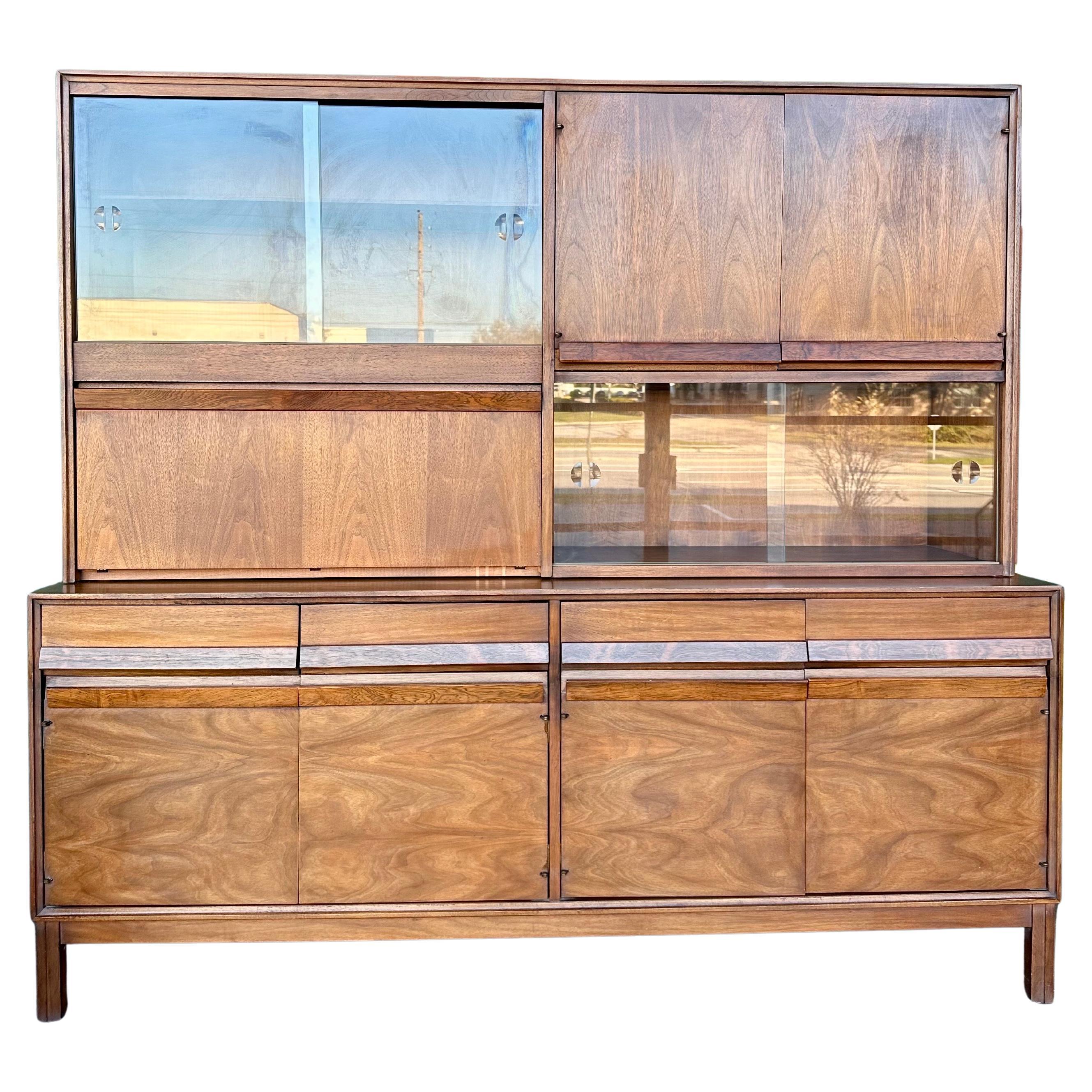 Mid Century Modern Dry Bar Display Cabinet by American of Martinsville