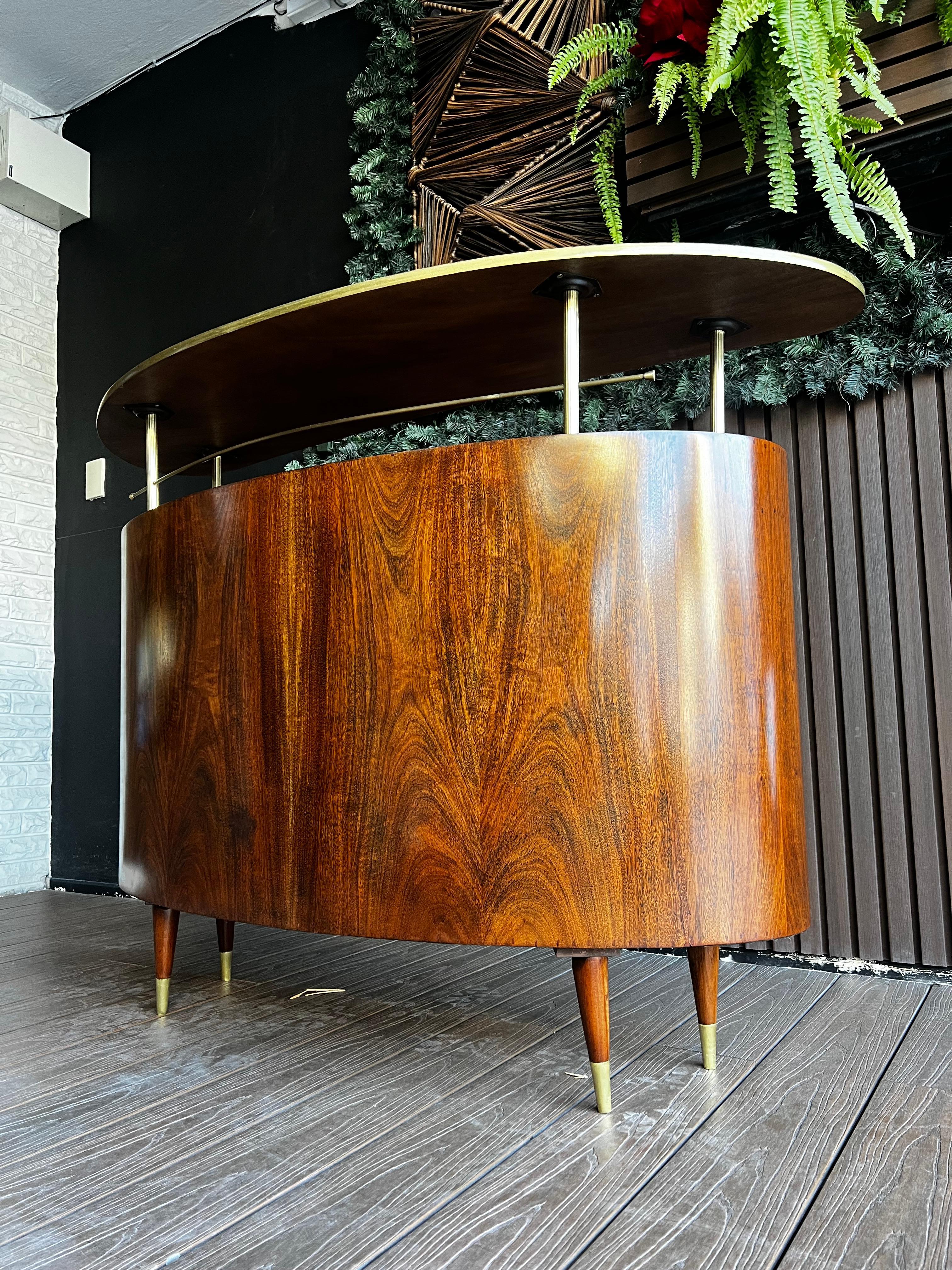Le bar mi-siècle moderne Bon état à San Pedro Garza Garcia, Nuevo Leon