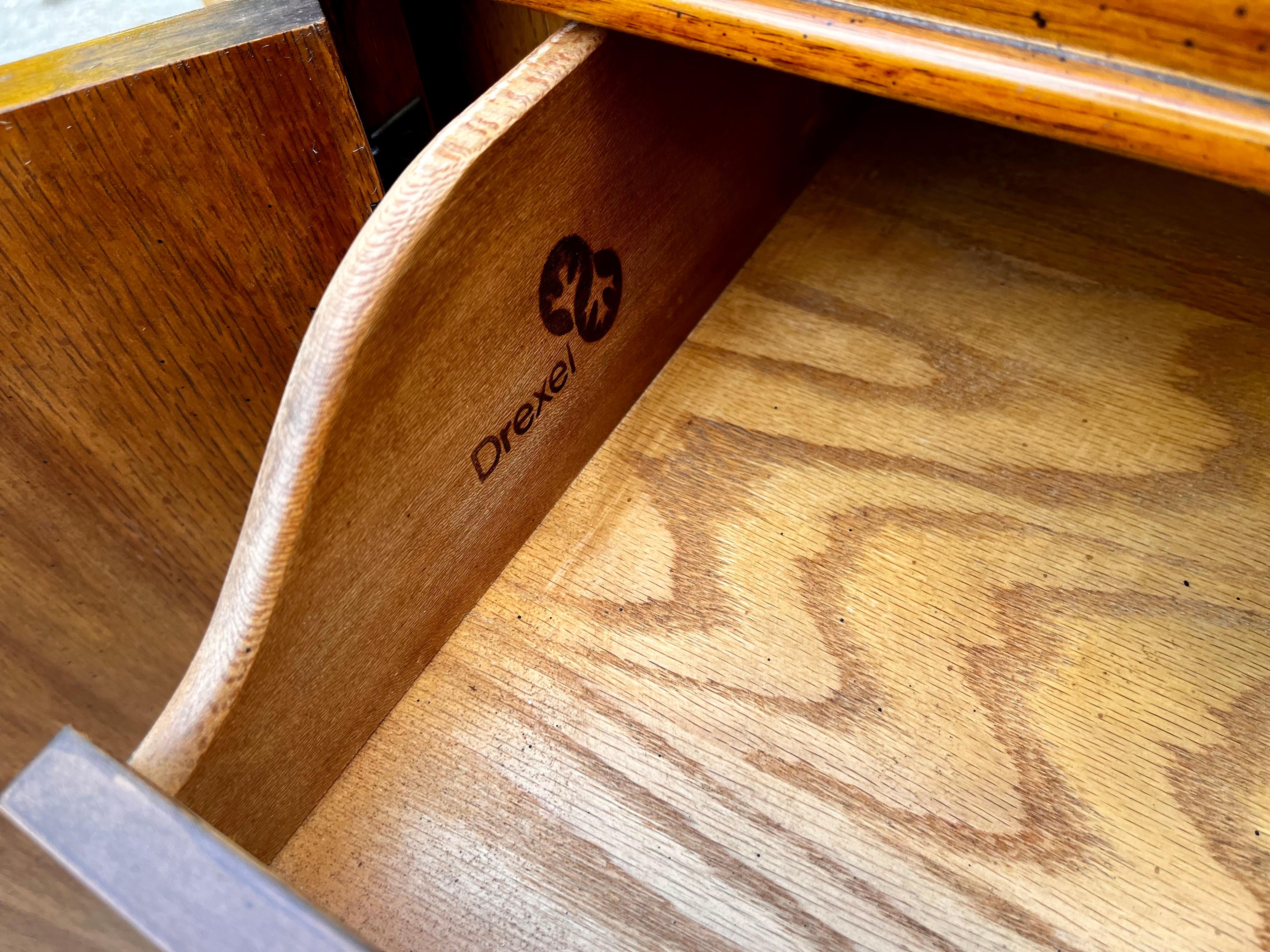 Carrello bar/server moderno di metà secolo di Drexel Furniture, circa 1960 in vendita 4