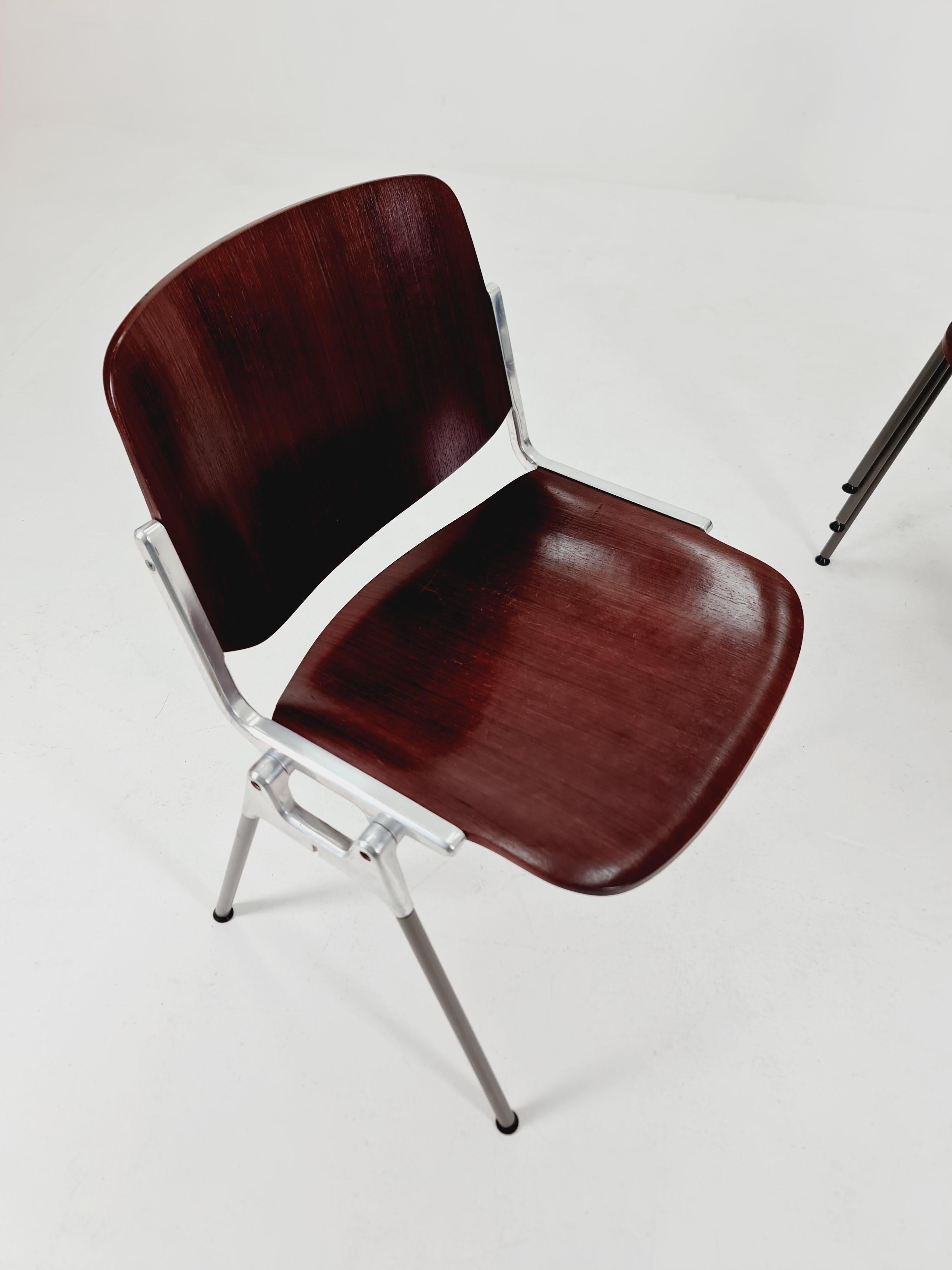 Mid-Century Modern Chaises DSC modernes du milieu du siècle par Giancarlo Piretti pour Anonima Castelli 1970 en vente