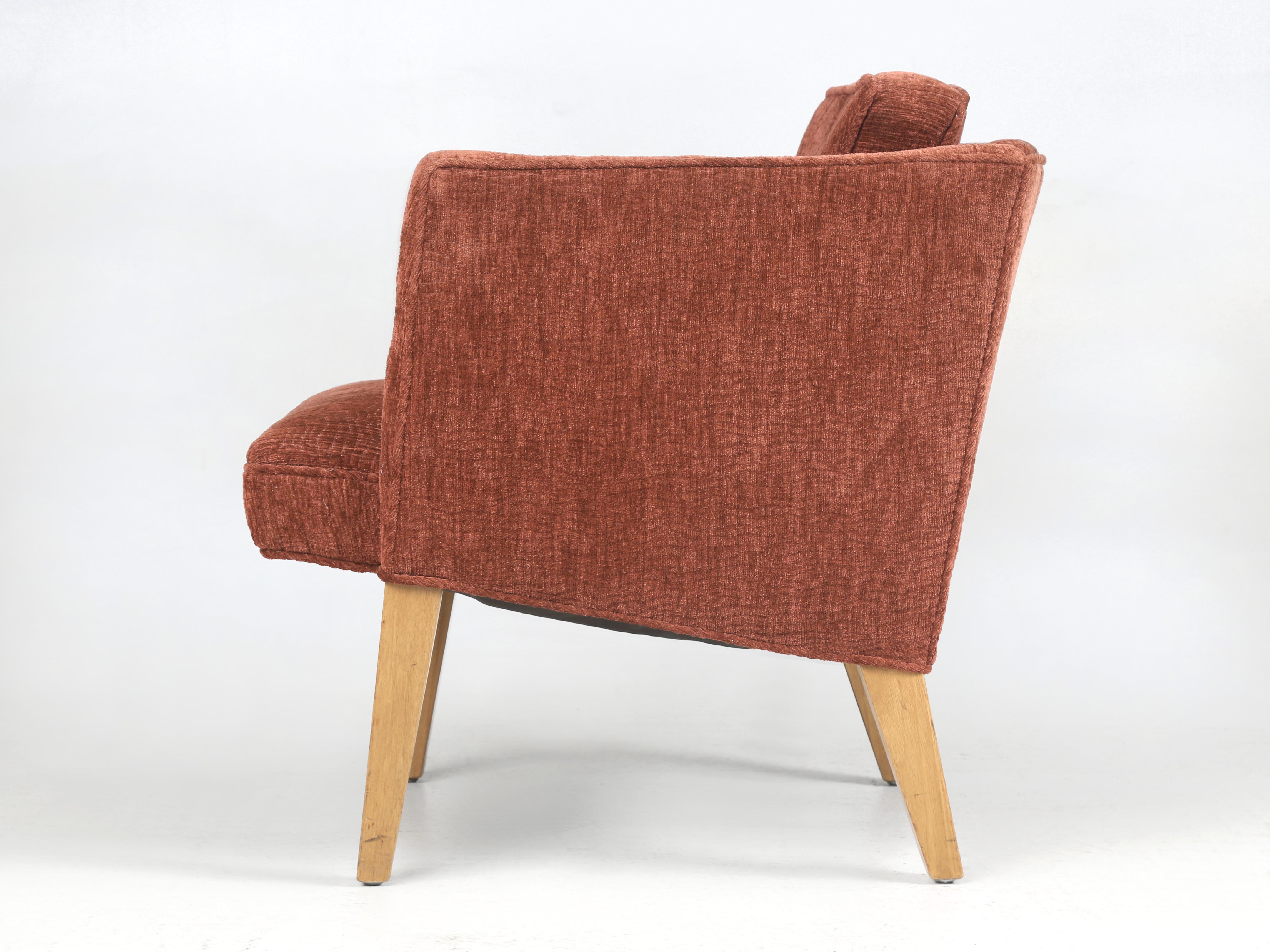 American Mid-Century Modern Dunbar Bergère Chair Extremely Comfortable from the 1960's For Sale