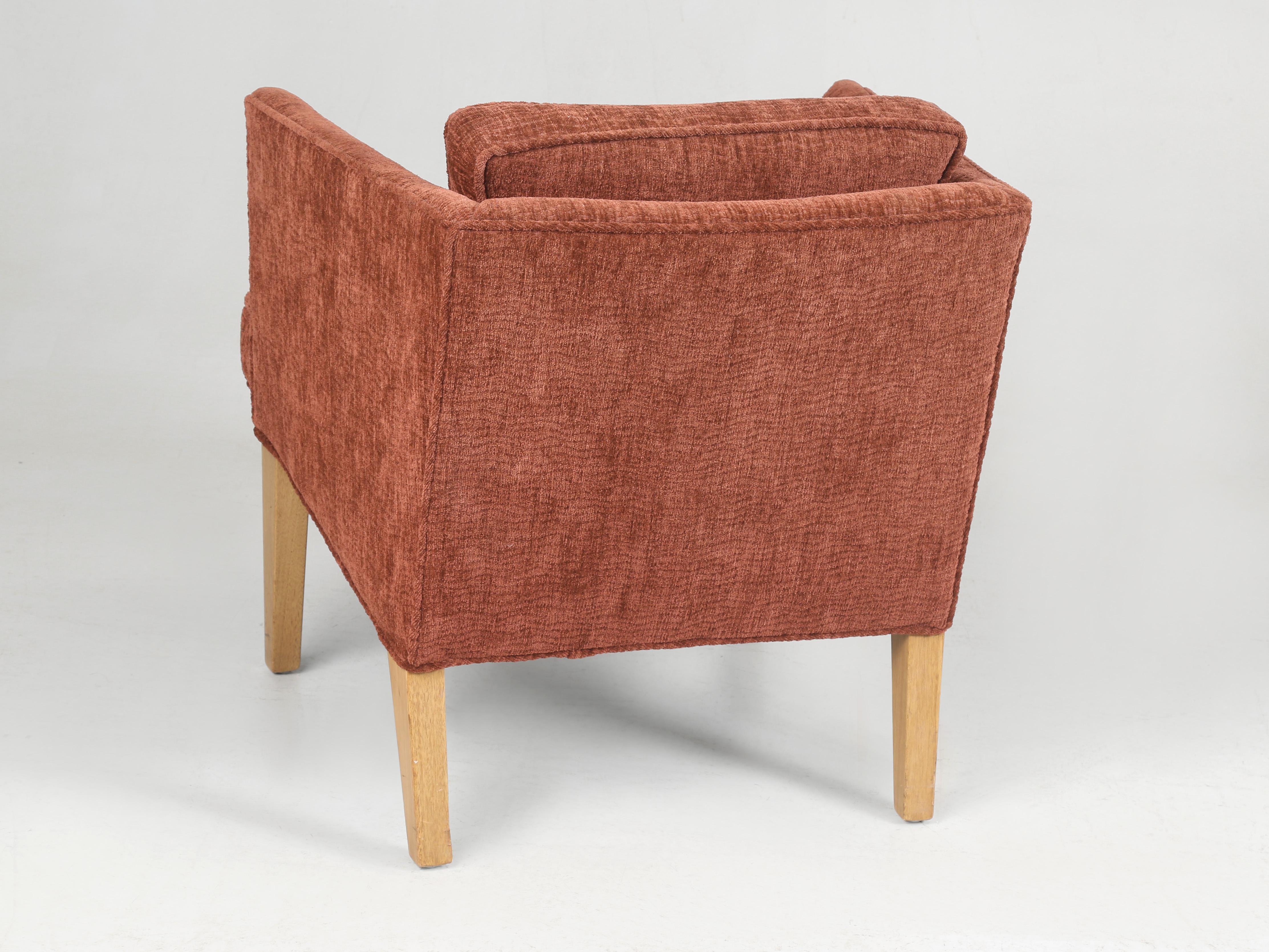 Hand-Crafted Mid-Century Modern Dunbar Bergère Chair Extremely Comfortable from the 1960's For Sale