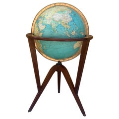 Globo da terra illuminato Dunbar di Edward Wormley, metà del secolo scorso