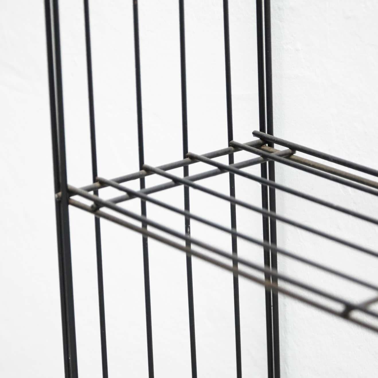 Estante para libros minimalista de metal negro holandés de mediados de siglo, hacia 1960 Metal en venta