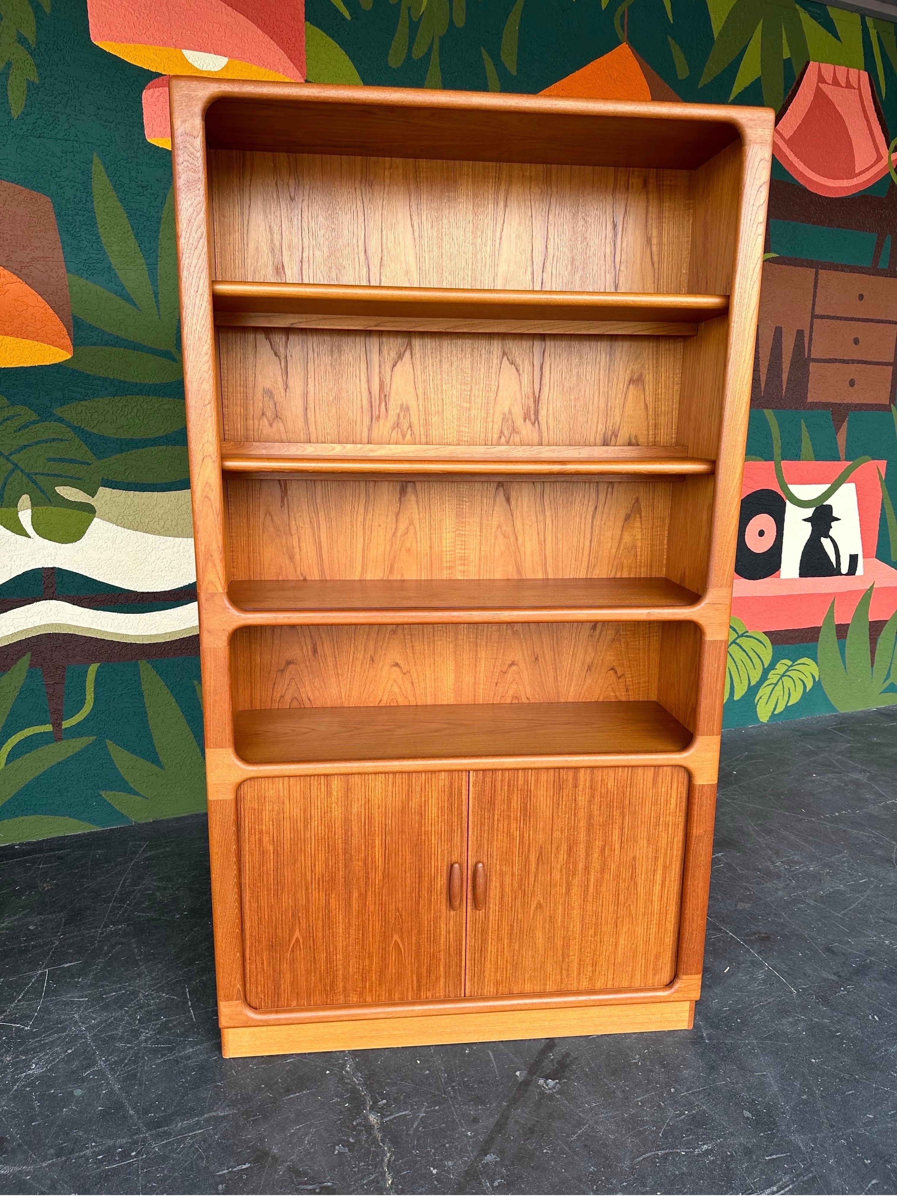 Mid Century Modern Dyrlund Danish Teak Bookcase Wall Unit, 2pc In Good Condition In Lutz, FL