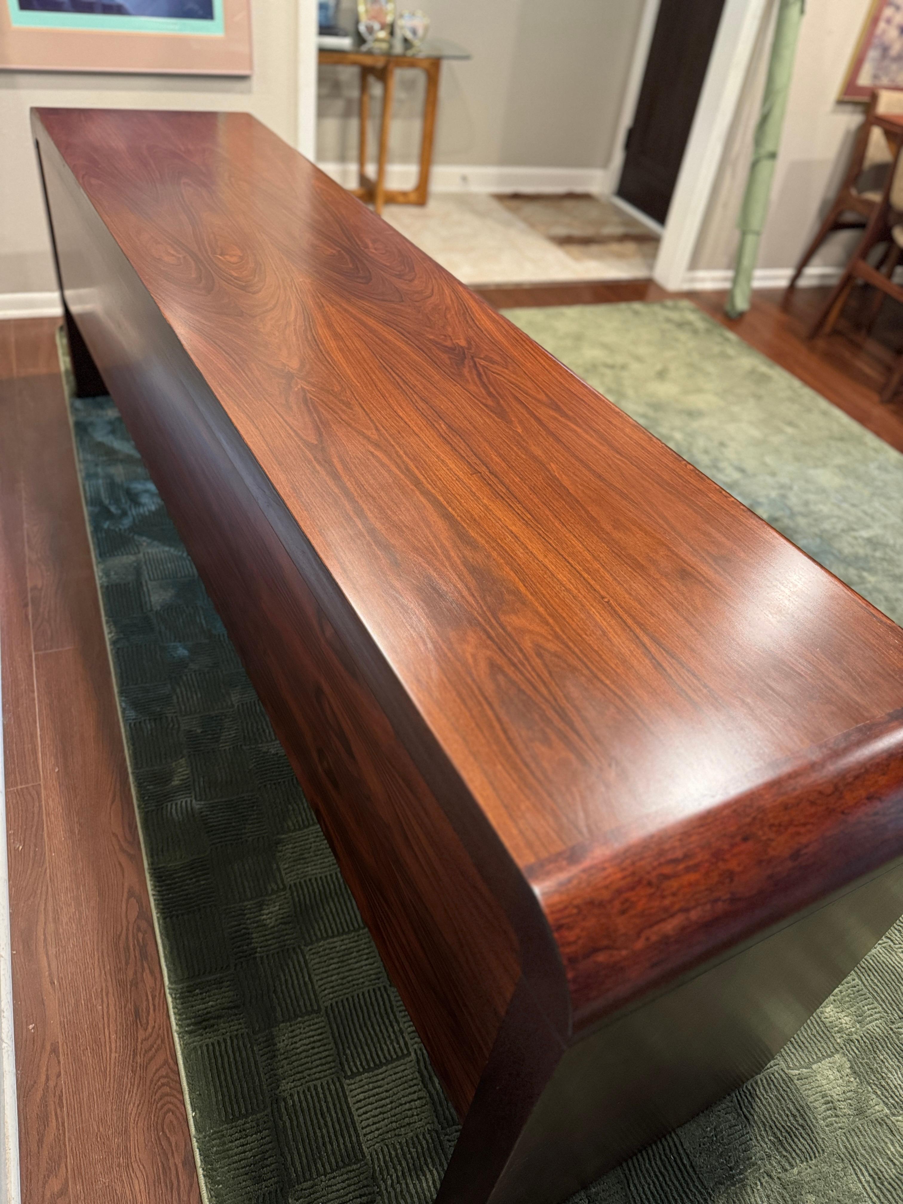 Mid century modern Dyrlund “Supreme” credenza in rosewood, circa 1970s 3