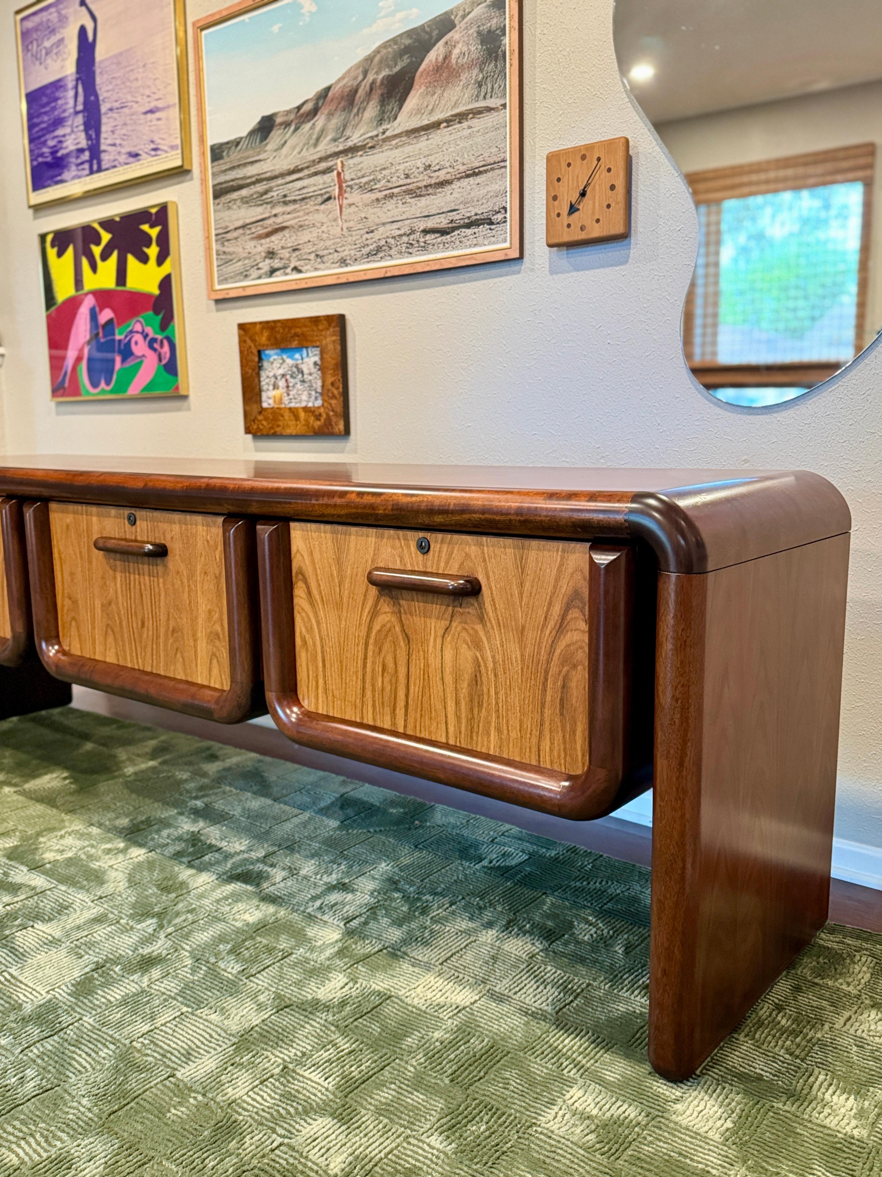 Mid century modern Dyrlund “Supreme” credenza in rosewood, circa 1970s 8