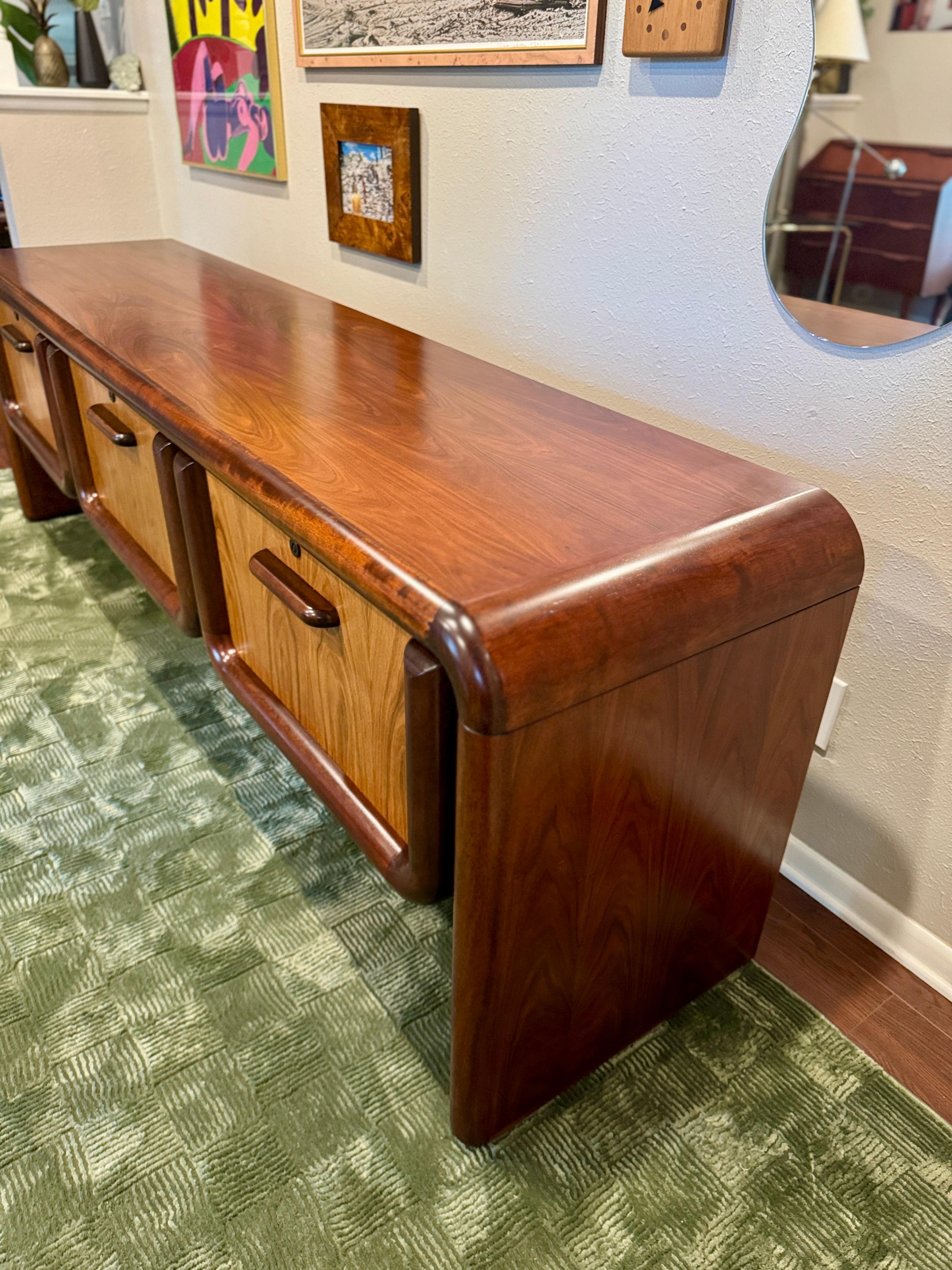 Late 20th Century Mid century modern Dyrlund “Supreme” credenza in rosewood, circa 1970s