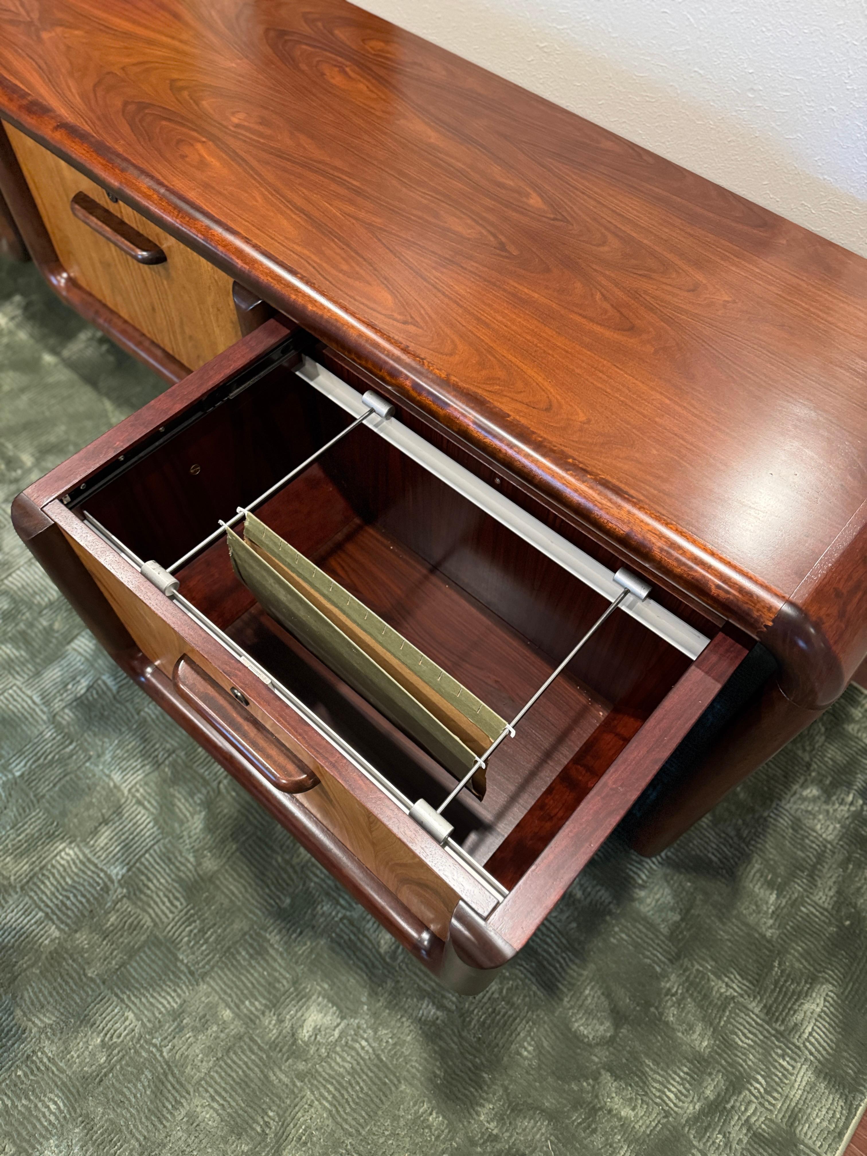 Rosewood Mid century modern Dyrlund “Supreme” credenza in rosewood, circa 1970s