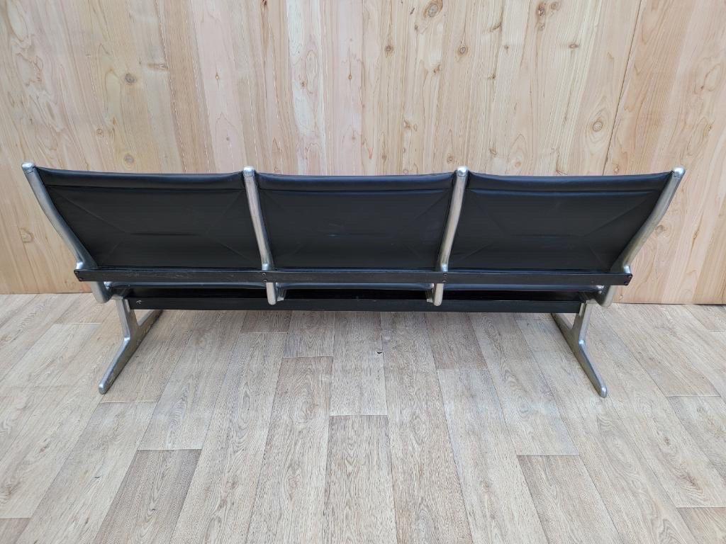 Mid-20th Century Mid-Century Modern Eames 3 Tandem Sling Airport Bench for Herman Miller