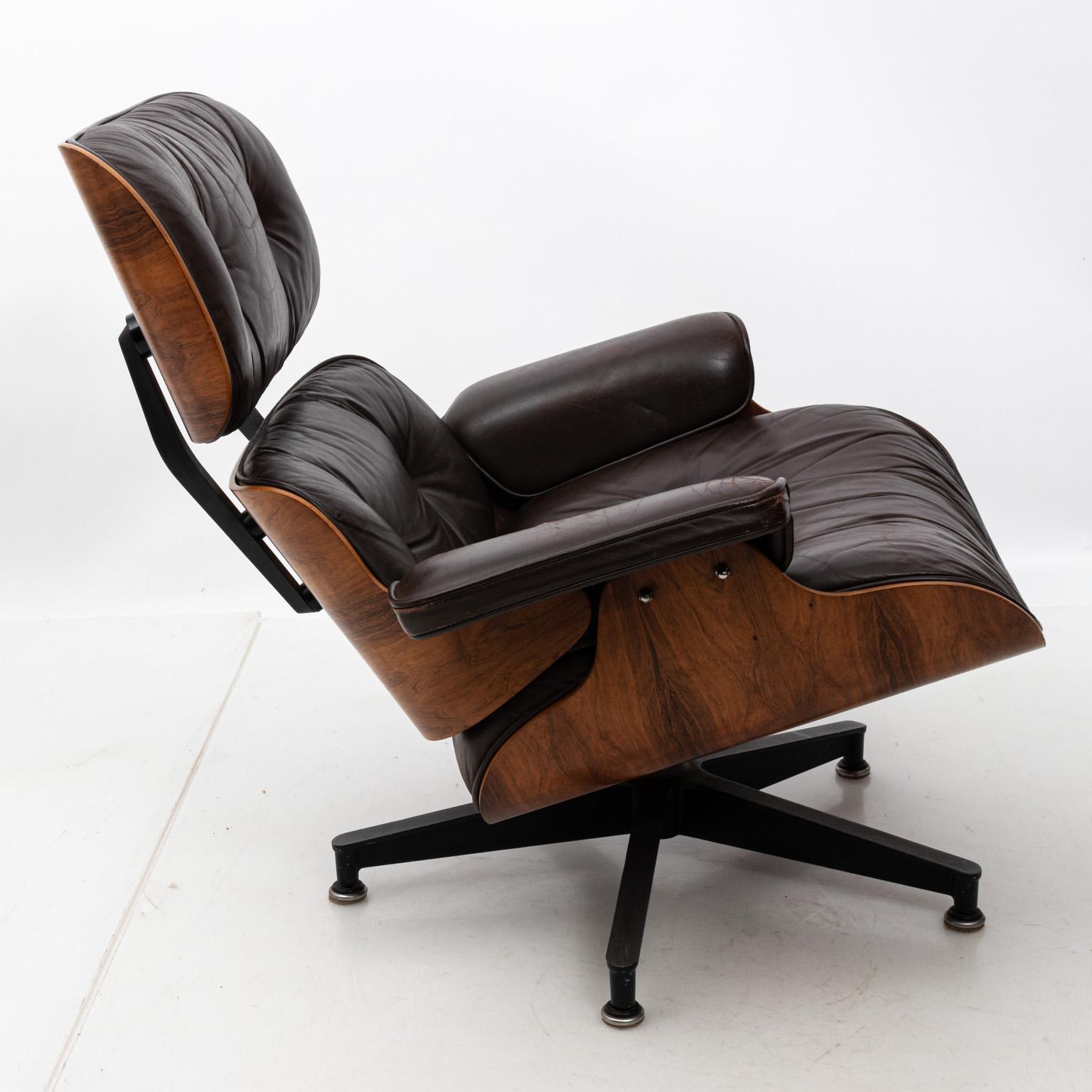 Mid-Century Modern Eames Chair and Ottoman 1