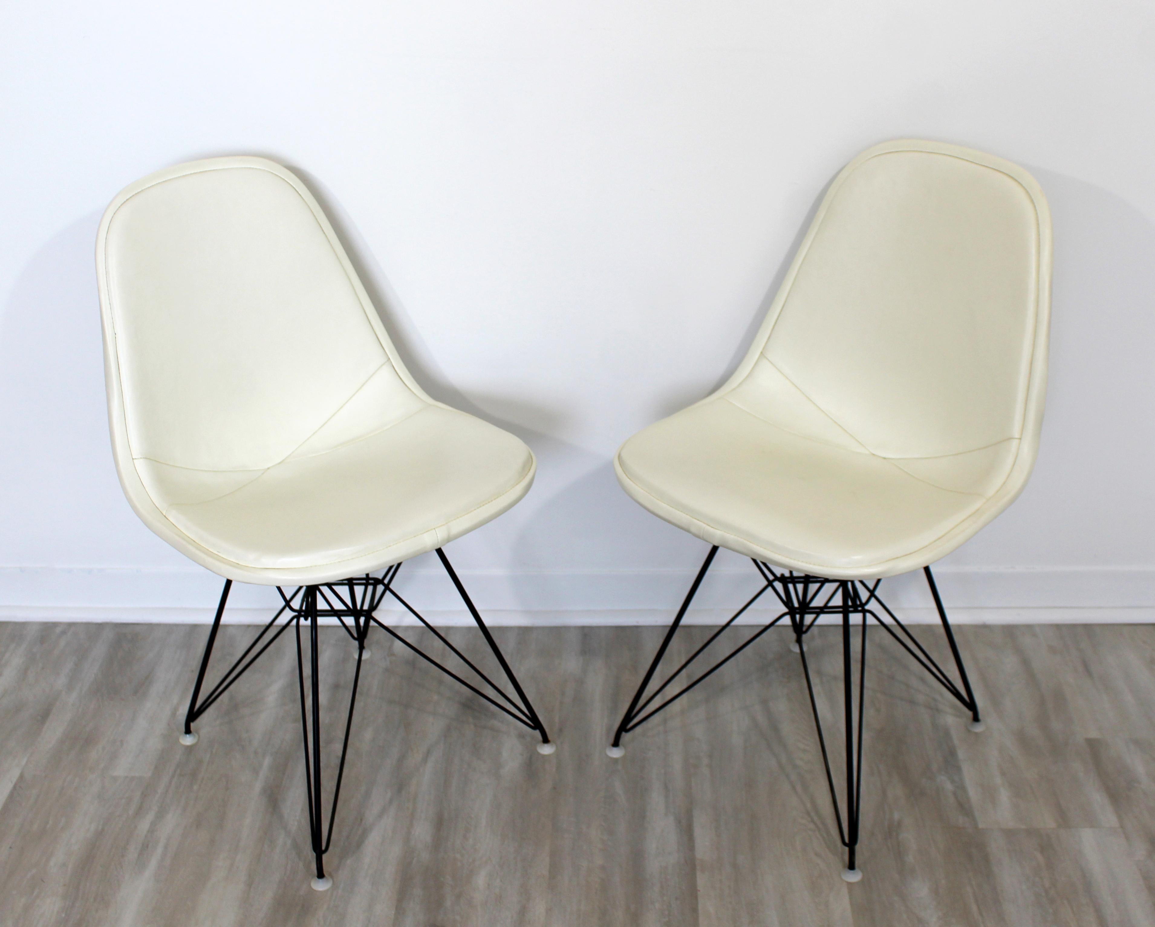 Mid-Century Modern Eames Herman Miller Eiffel Tower DKR Set of 6 Side Chairs In Good Condition In Keego Harbor, MI