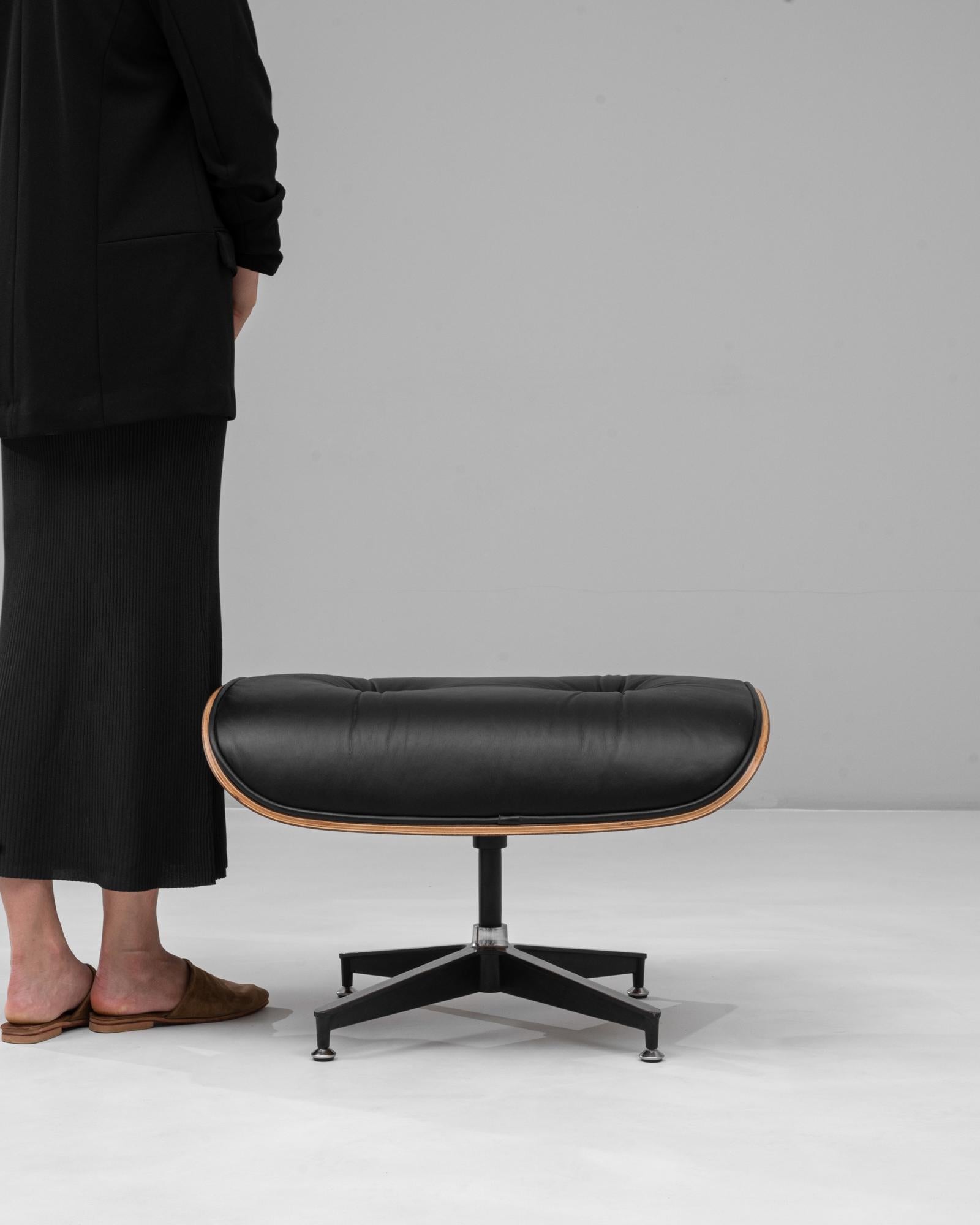Mid-Century moderno Pouf in pelle Eames di Herman Miller, metà secolo moderno in vendita