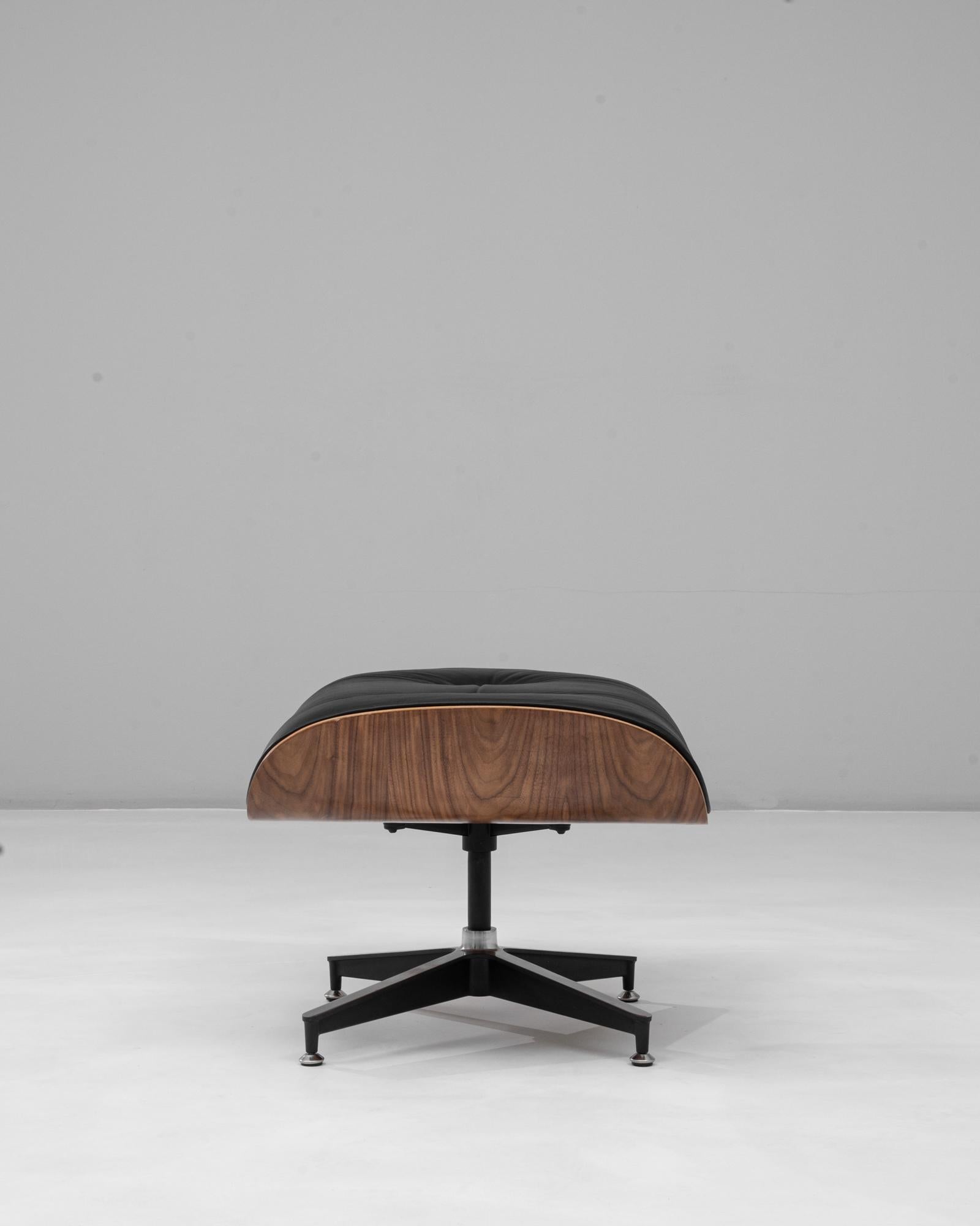 Americano Pouf in pelle Eames di Herman Miller, metà secolo moderno in vendita