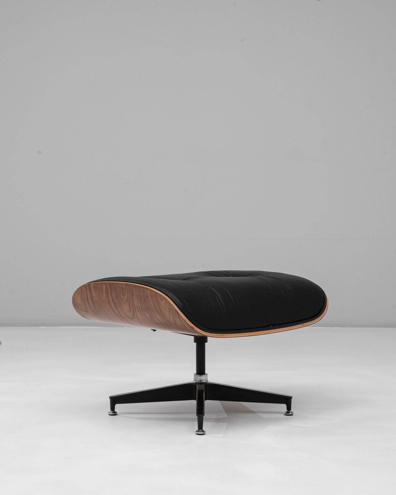 XX secolo Pouf in pelle Eames di Herman Miller, metà secolo moderno in vendita