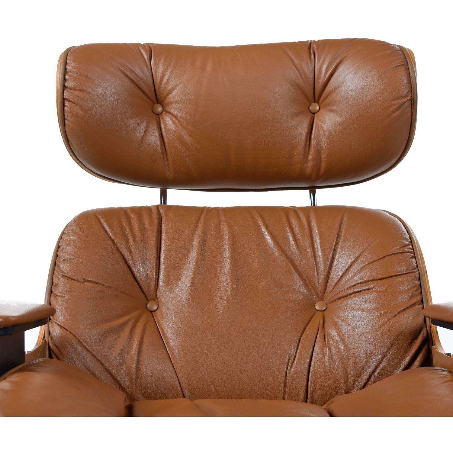 Late 20th Century Mid-Century Modern Eames Style Lounge Chair and Ottoman