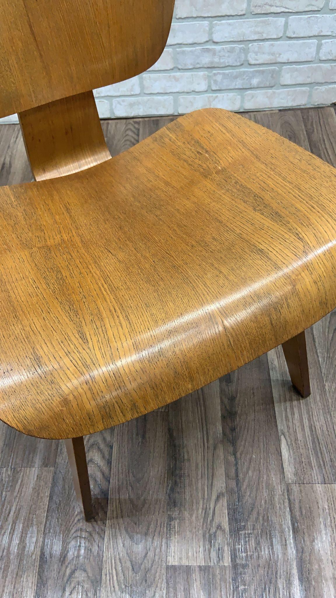 20th Century Mid Century Modern Eames Style Screw Configuration Bentwood LCW Lounge Chair