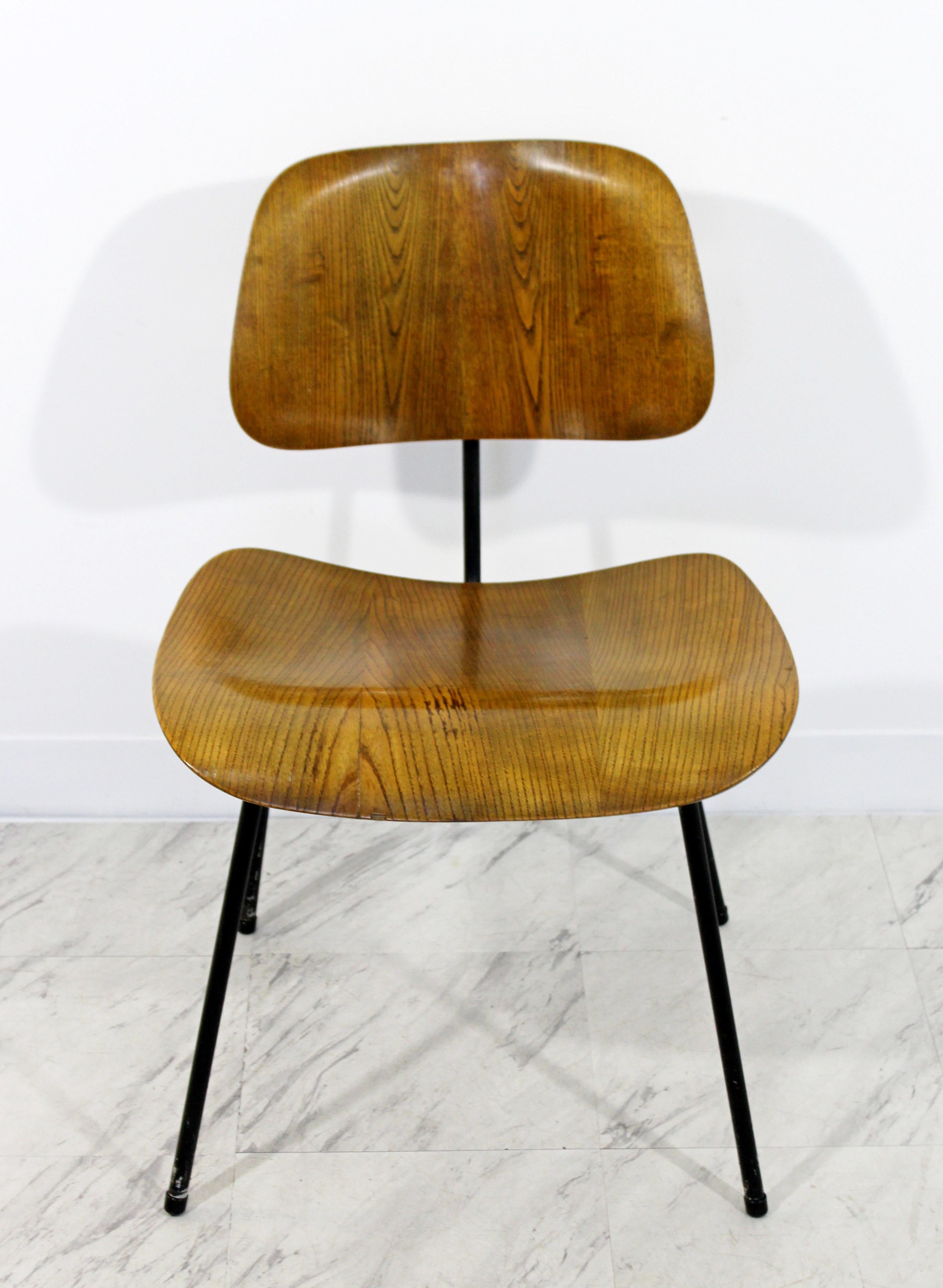 American Mid-Century Modern Early Ash Eames for Herman Miller DCM Side Chair, 1950s