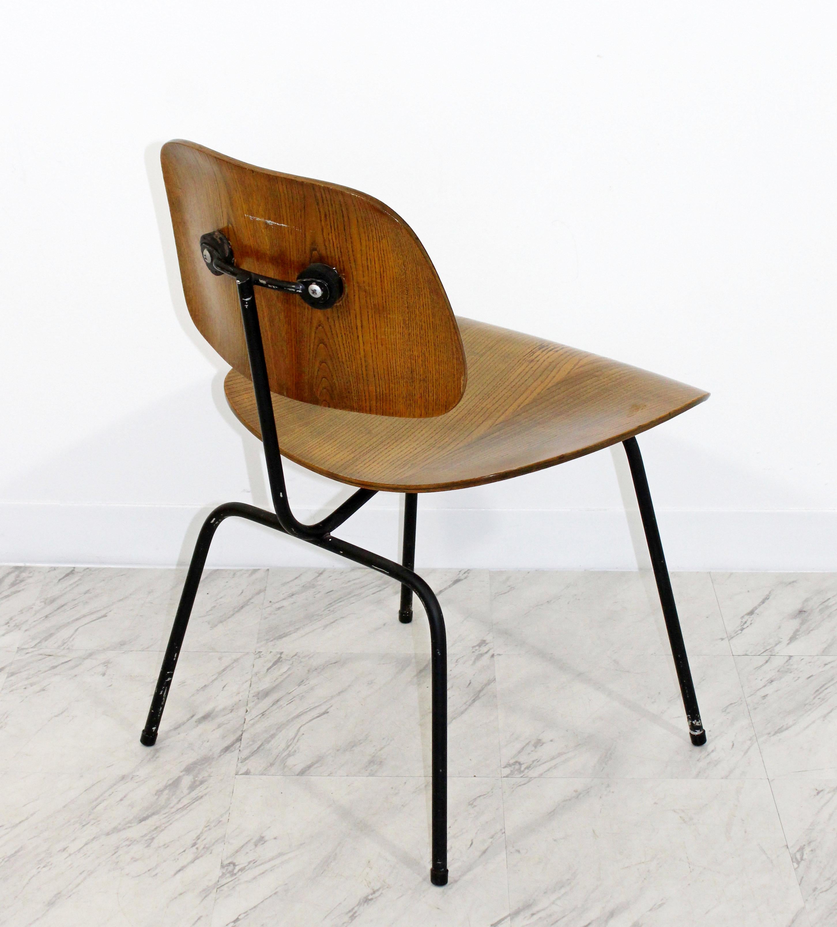 Mid-20th Century Mid-Century Modern Early Ash Eames for Herman Miller DCM Side Chair, 1950s