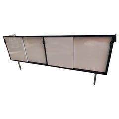 Credenza Knoll Temprana Moderna de Mediados de Siglo en Interior de Roble Laminado Blanco y Negro