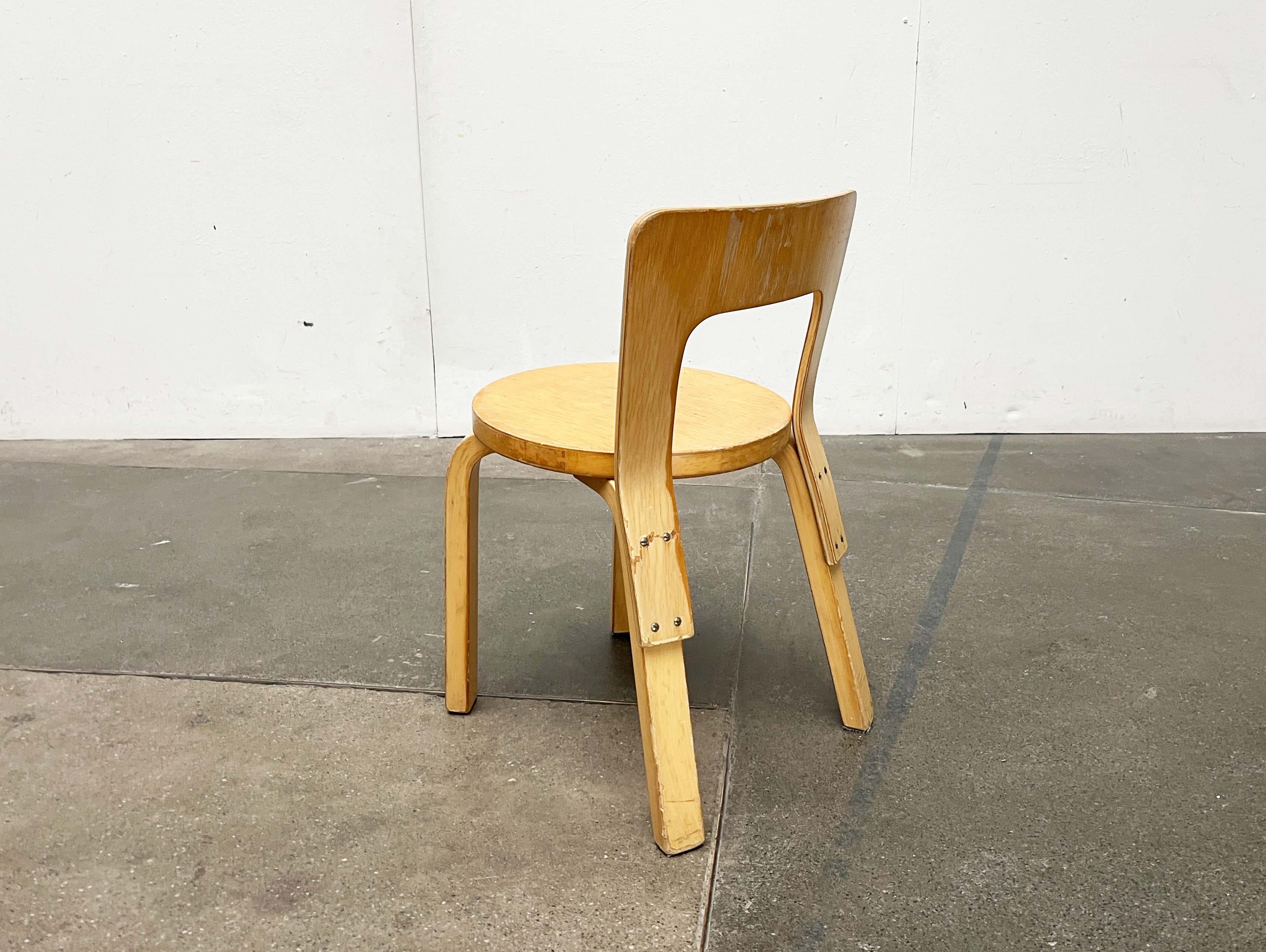 Sedia per bambini N65 di metà secolo Alvar Aalto+Aalto Finlandia 1960s in vendita 6