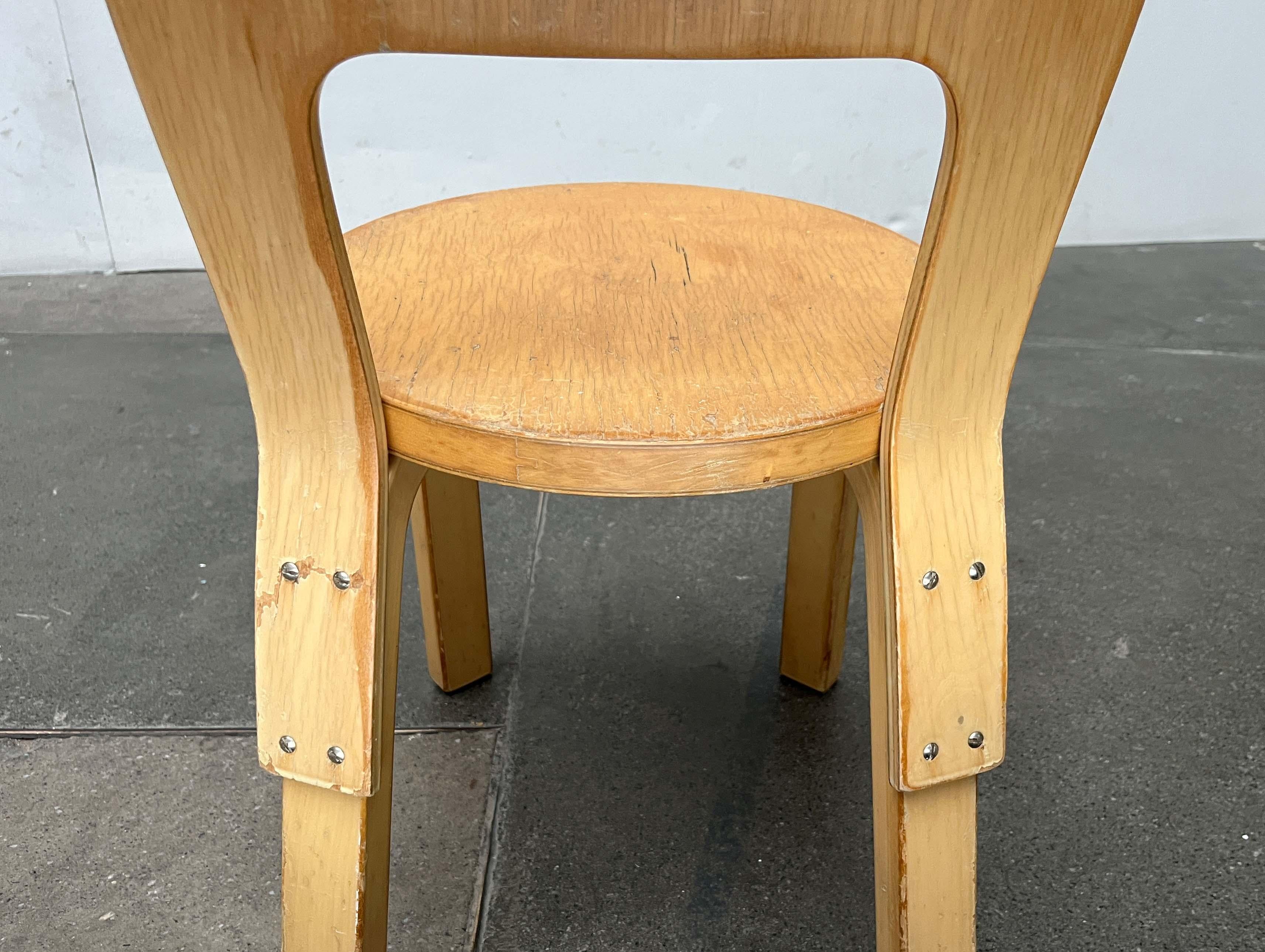 Sedia per bambini N65 di metà secolo Alvar Aalto+Aalto Finlandia 1960s in vendita 13