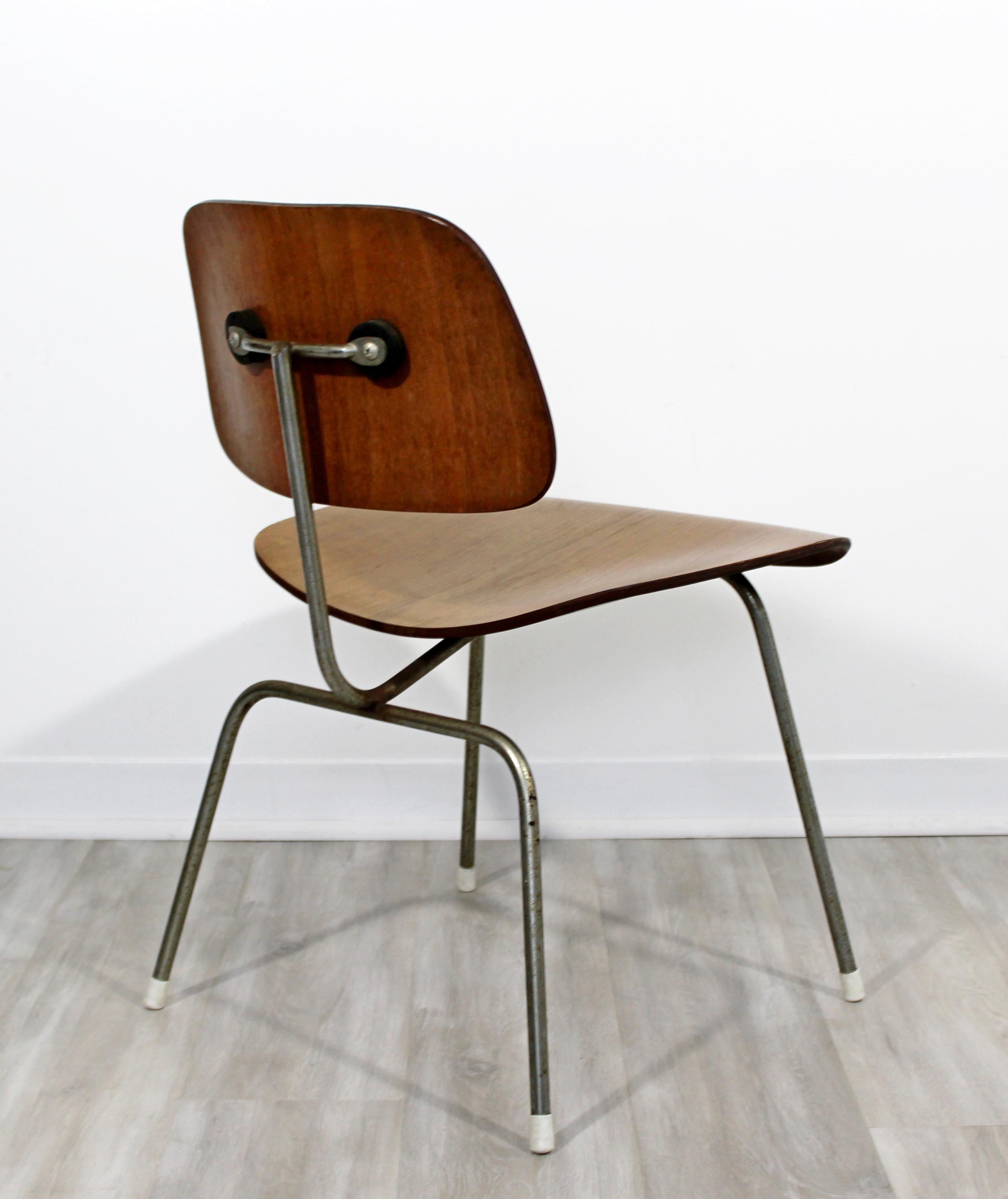 Mid-20th Century Mid-Century Modern Early Original Eames Herman Miller DCM Side Chair, 1950s