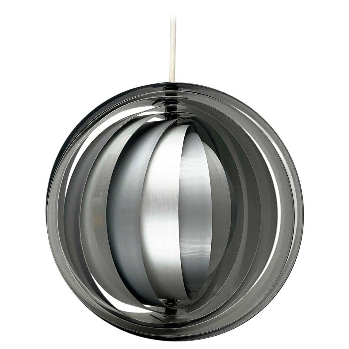 Moderne ostdeutsche Mond-Pendelleuchte von Verner Panton, 1960er Jahre