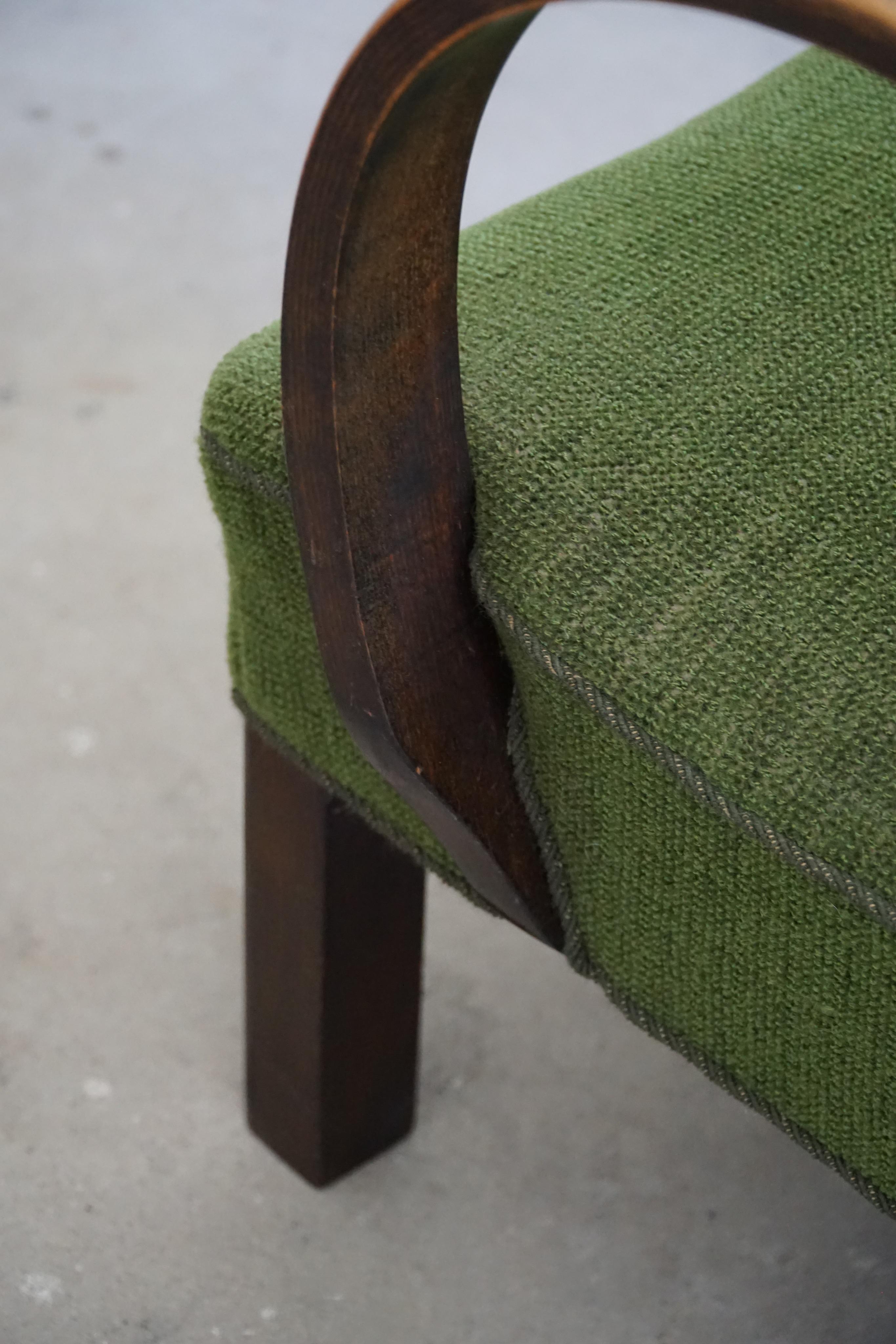 Mid Century Modern Easy Chair in Beech & Green Fabric, Danish Cabinetmaker, 1940 For Sale 9
