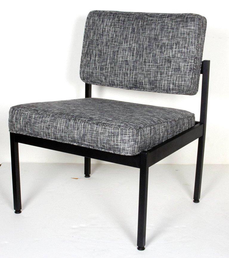 Enameled Mid-Century Modern Easy Chair in the Style of Florence Knoll