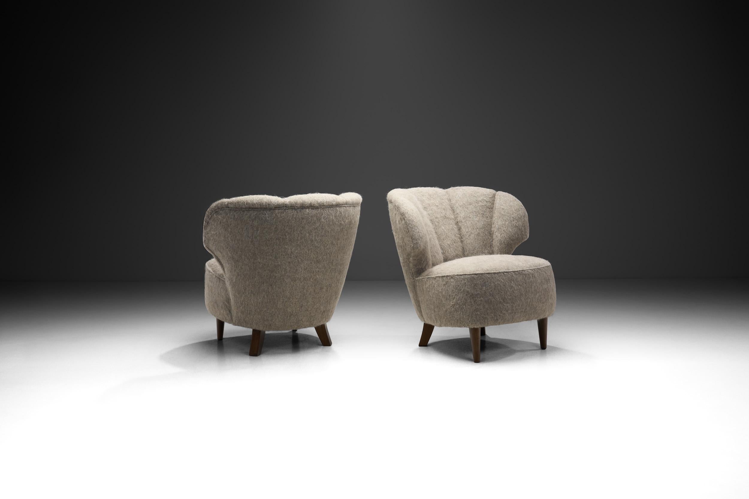 Mid-Century moderno Sedie moderne di metà secolo con gambe in Wood laccato, Scandinavia, anni '50 in vendita
