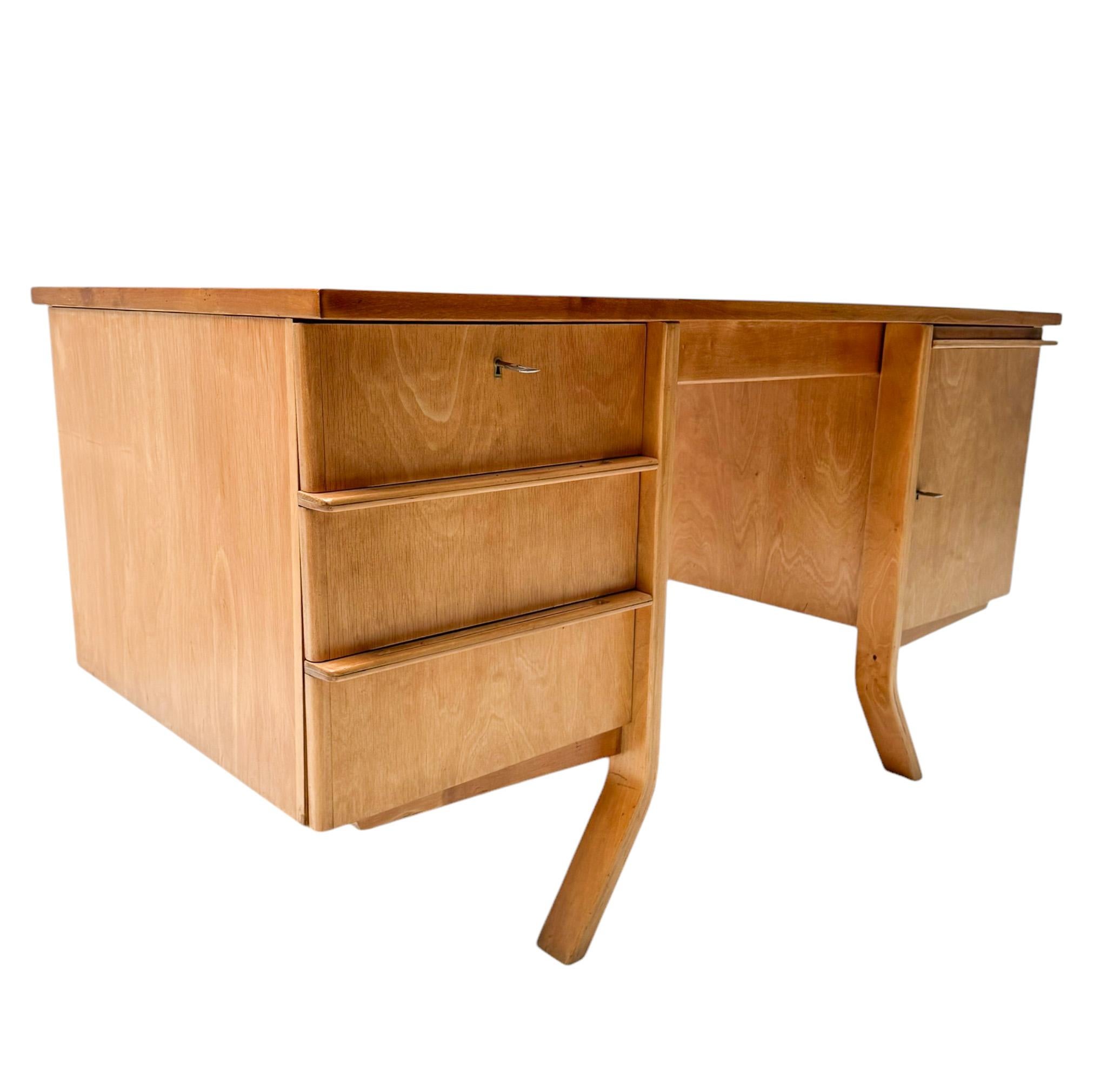 Scrivania EB04 di Cees Braakman per Pastoe, anni '50, stile metà secolo moderno In condizioni buone in vendita a Amsterdam, NL