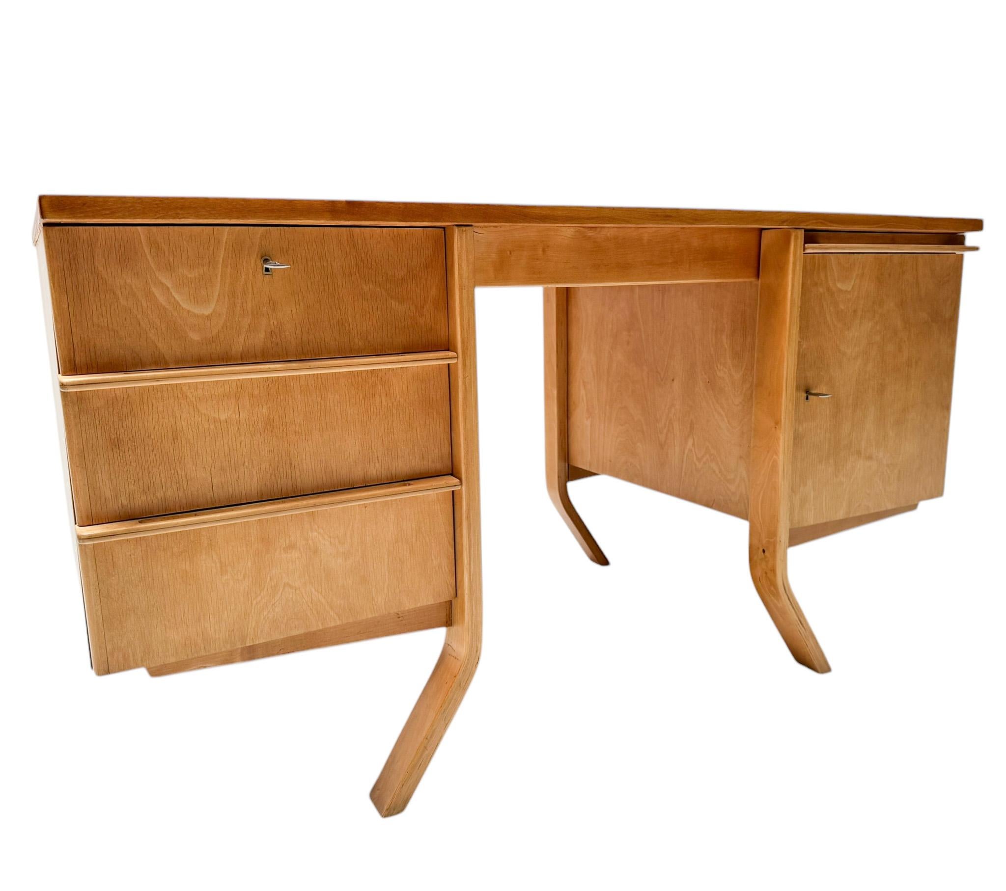 Betulla Scrivania EB04 di Cees Braakman per Pastoe, anni '50, stile metà secolo moderno in vendita