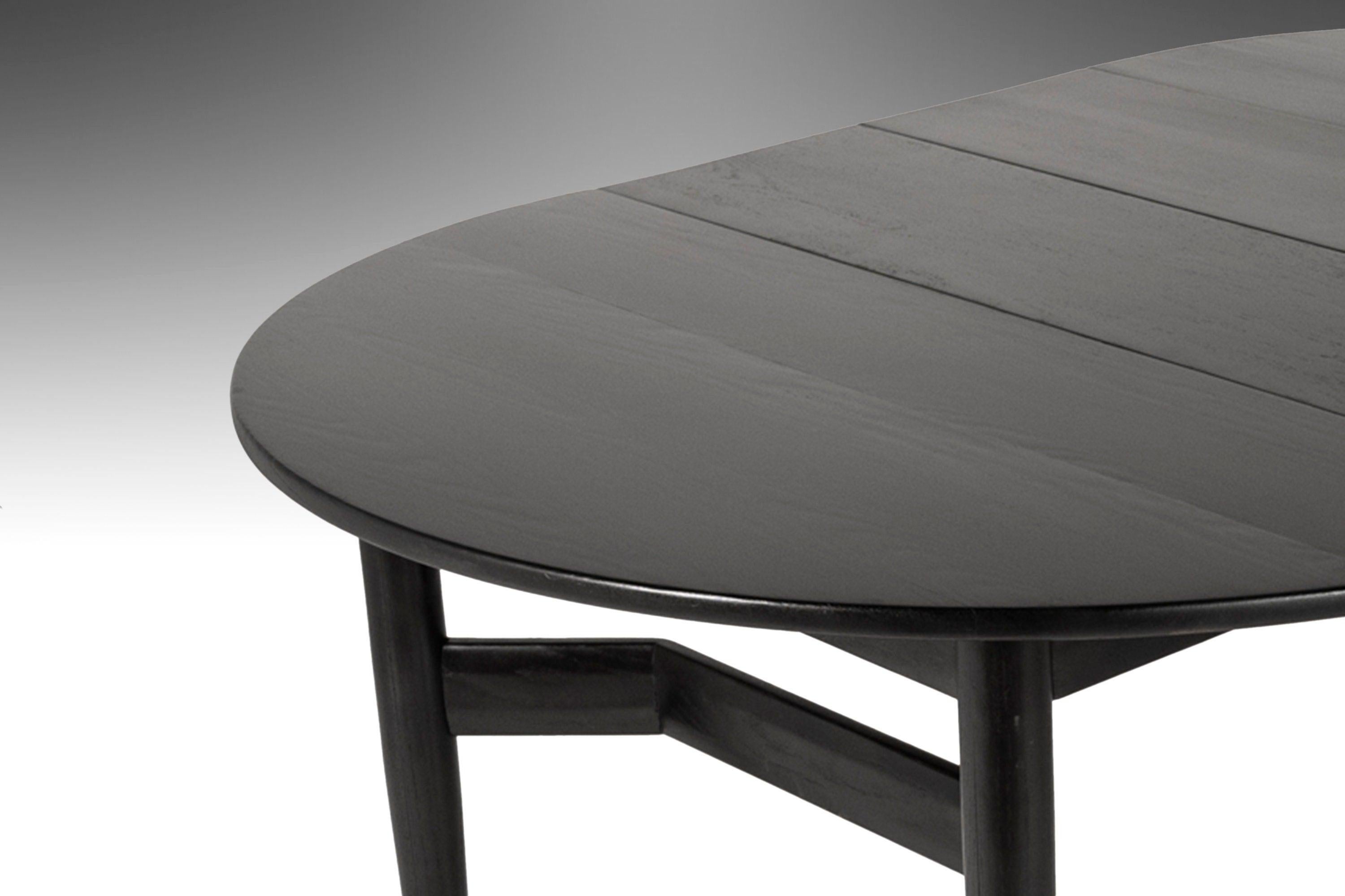 Mid-Century Ebonized Extension Dining Table w/ Architectural Leg Base, c. 1960's For Sale 2