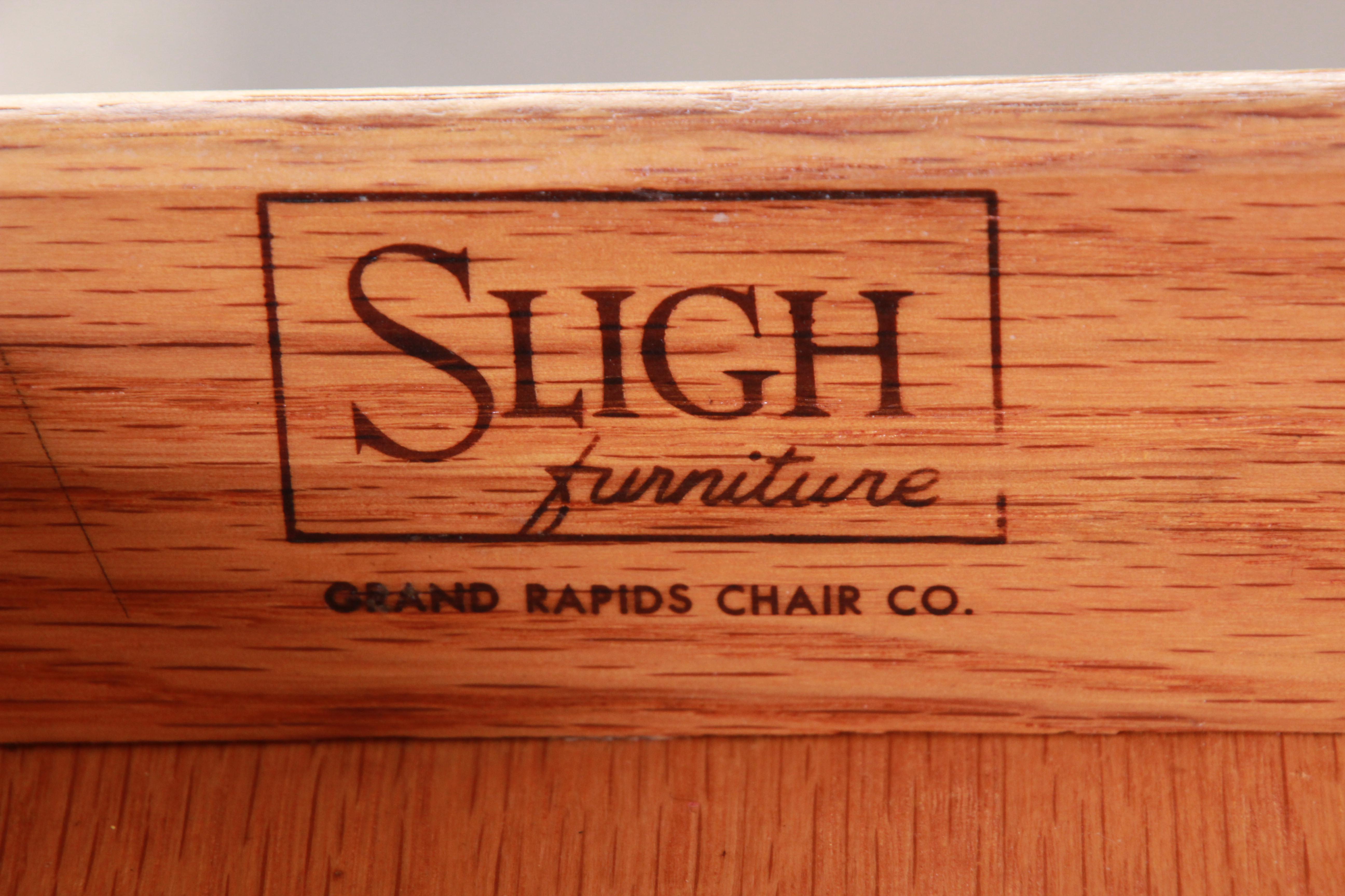 Mid-Century Modern Ebonized Four-Drawer Bachelor Chest by Sligh Furniture 2
