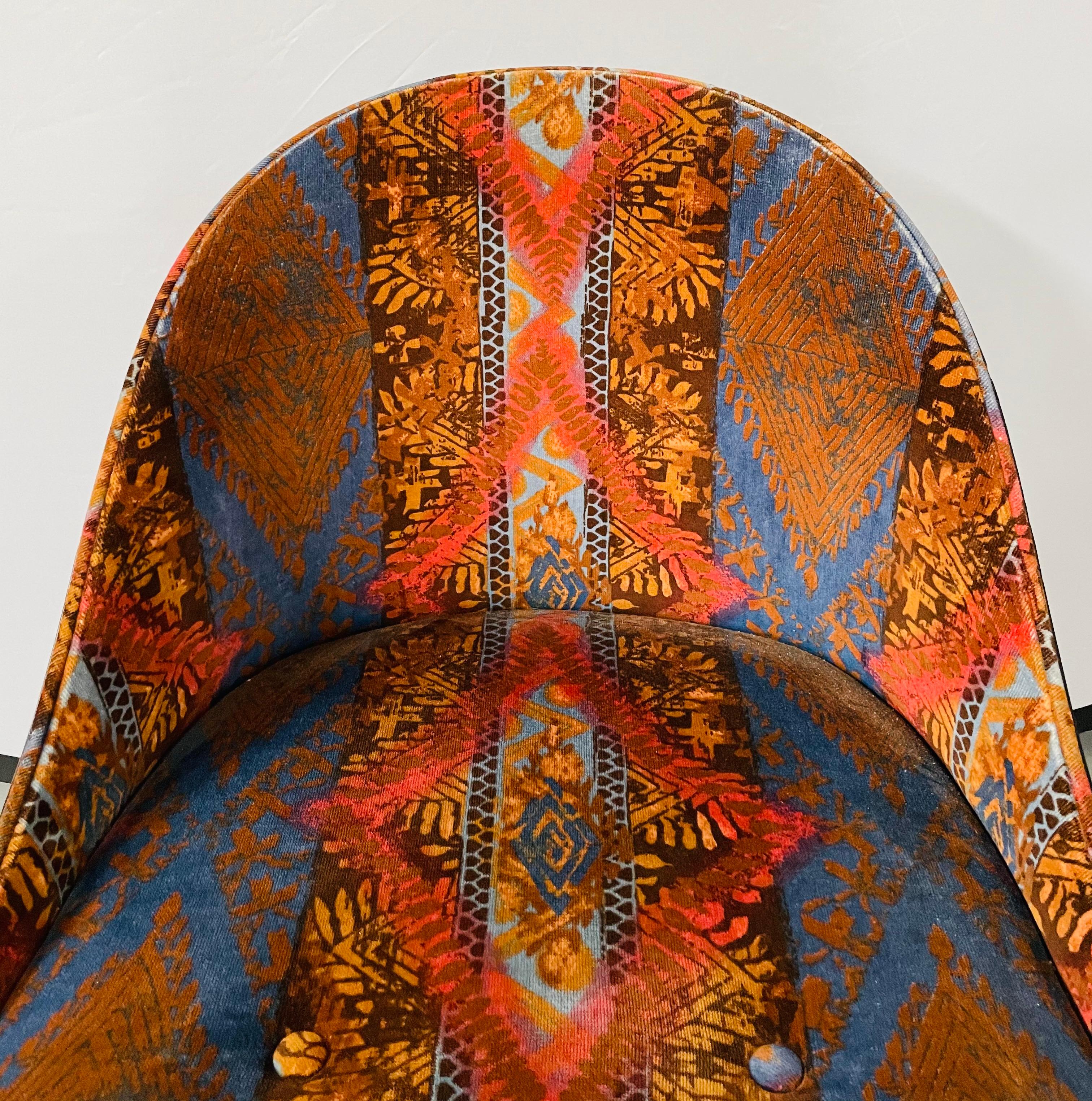 Mid-Century Modern Ebonized Shell Lounge Chairs, a Pair 3