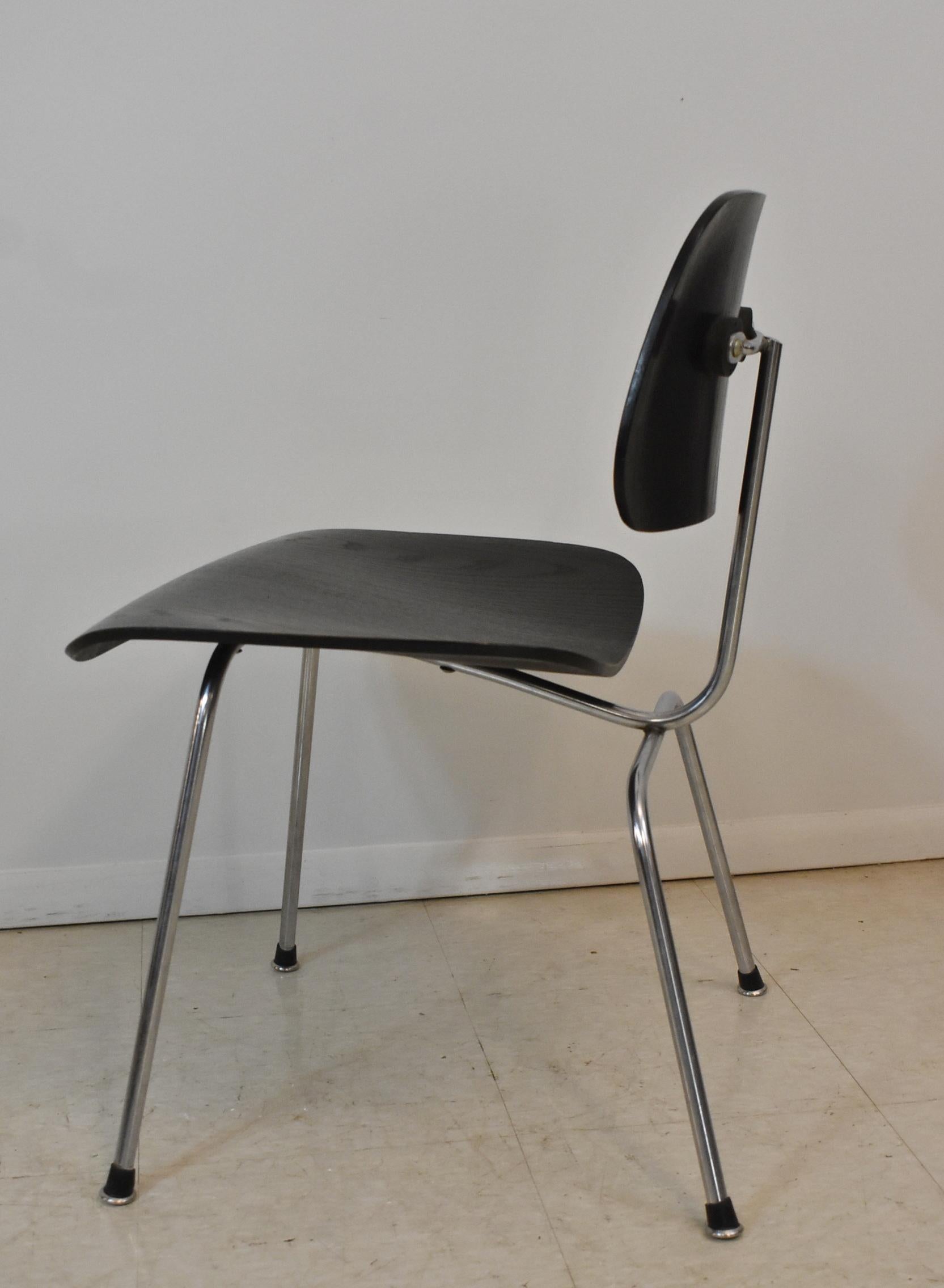 North American Mid-Century Modern Ebonized Wood and Chrome DCM Eames Chair For Sale
