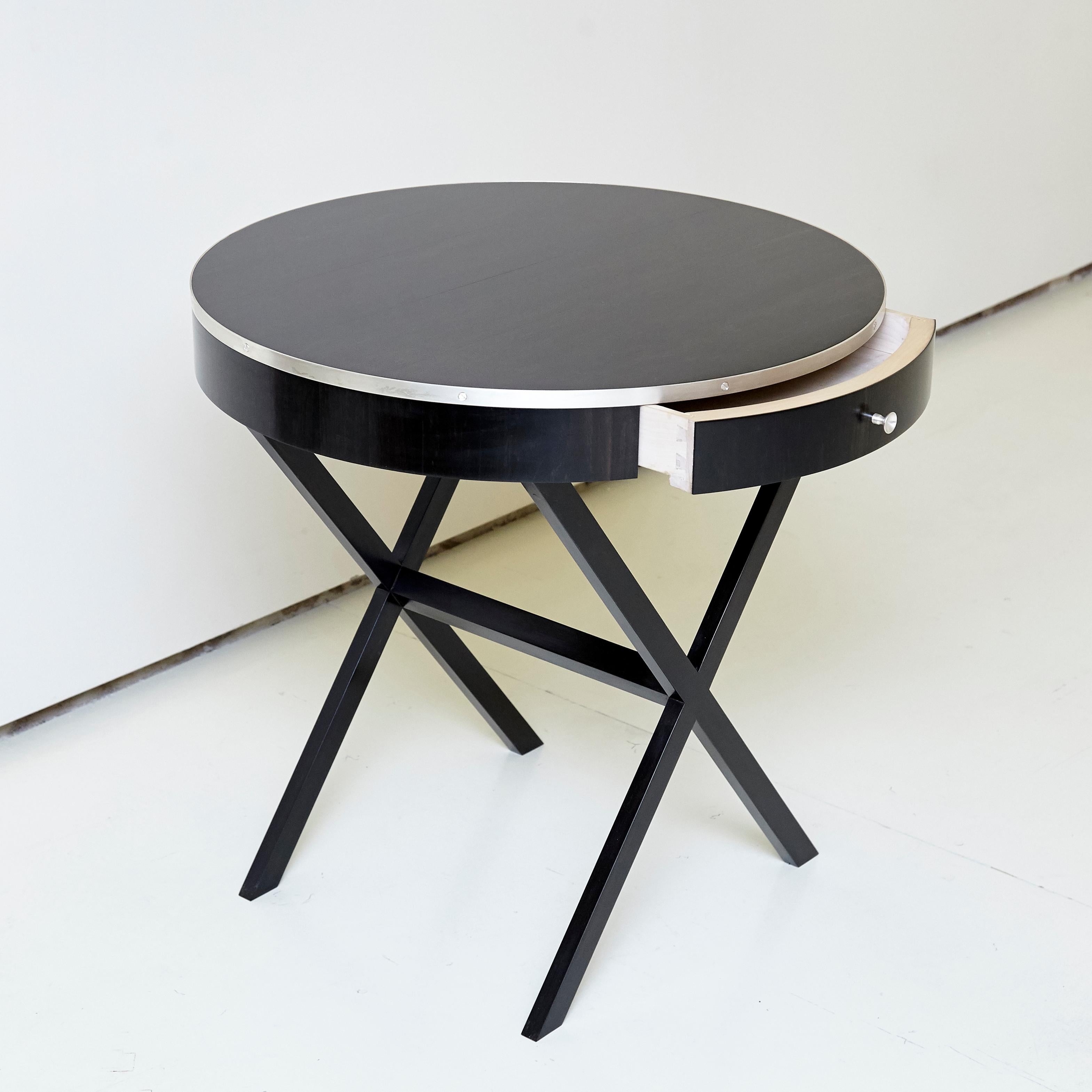 Mid-Century Modern Ebony and Silver Side Table In Good Condition In Barcelona, Barcelona