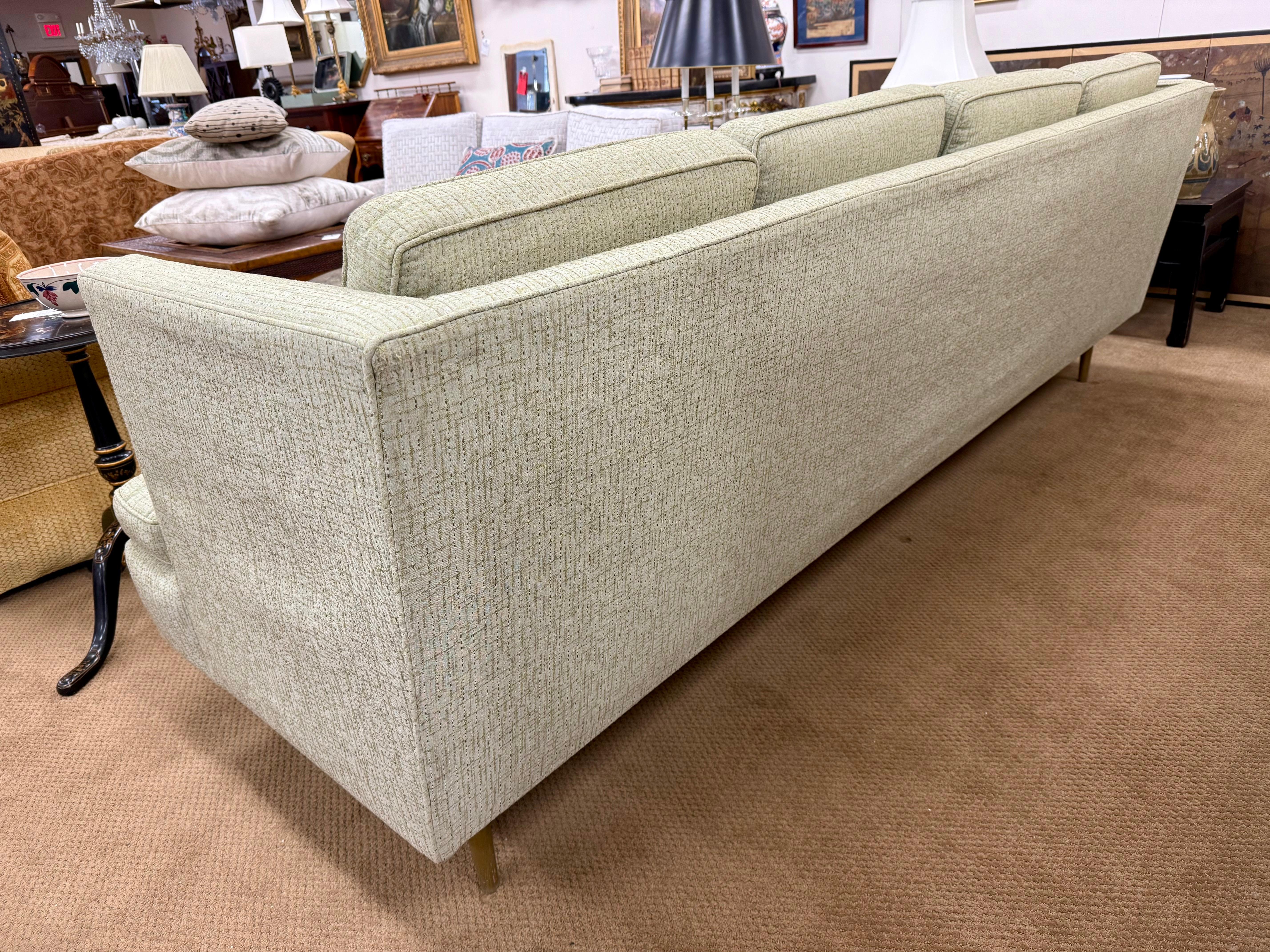Mid-Century Modern Grand canapé moderne du milieu du siècle Edward Wormley pour Dunbar Furniture Modèle 4906 en vente