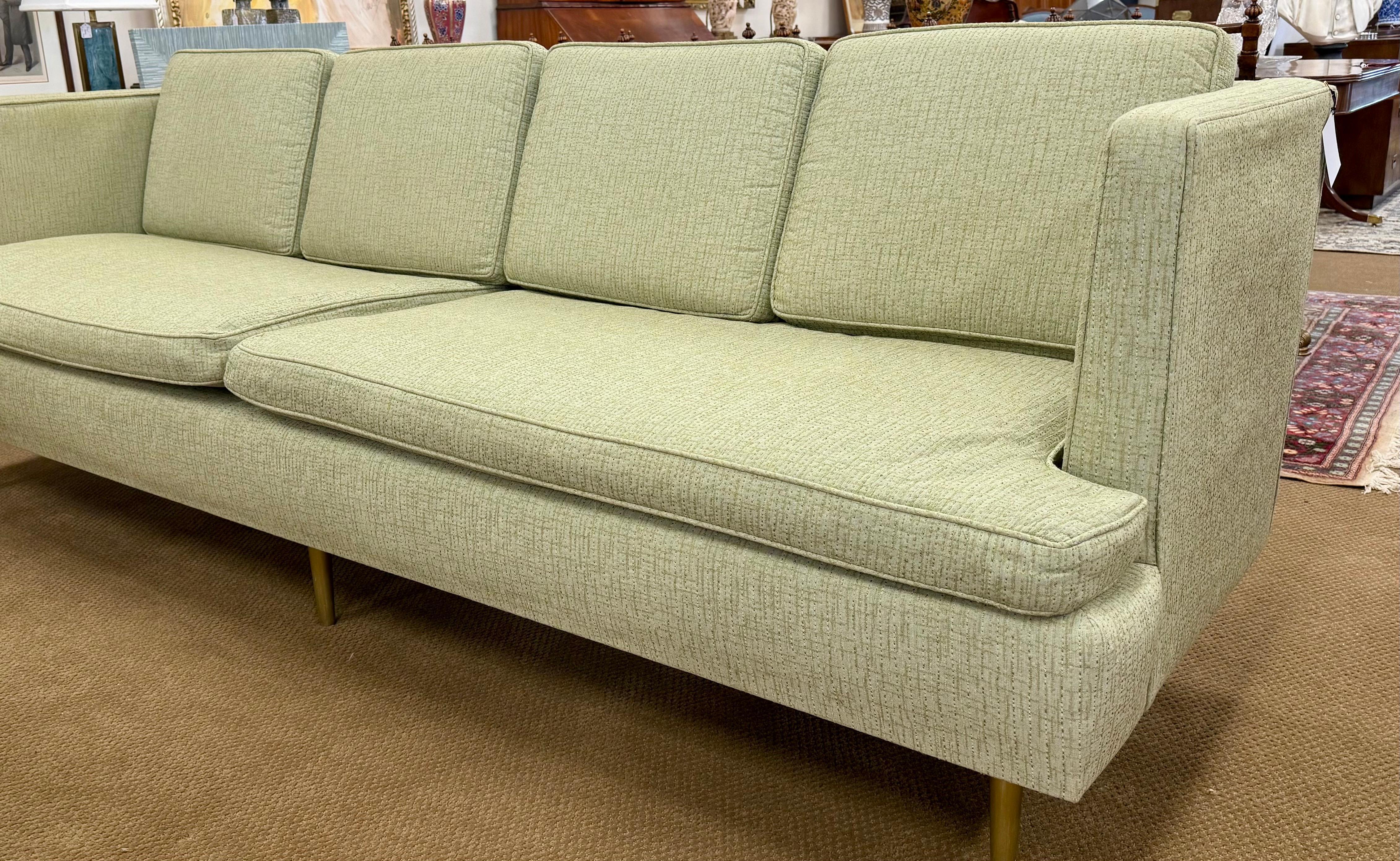 Grand canapé moderne du milieu du siècle Edward Wormley pour Dunbar Furniture Modèle 4906 en vente 2