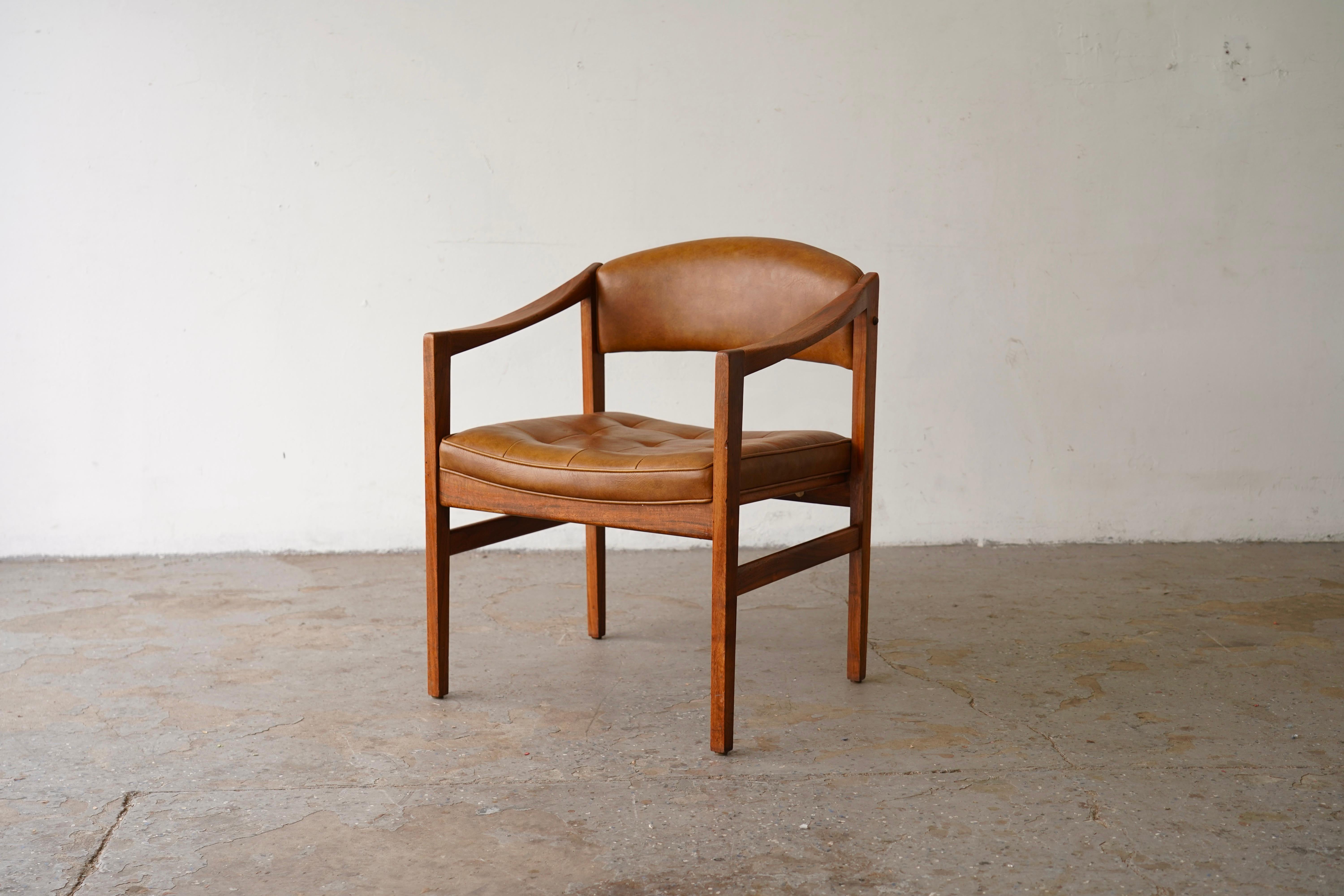 Mid-Century Modern Chaise 