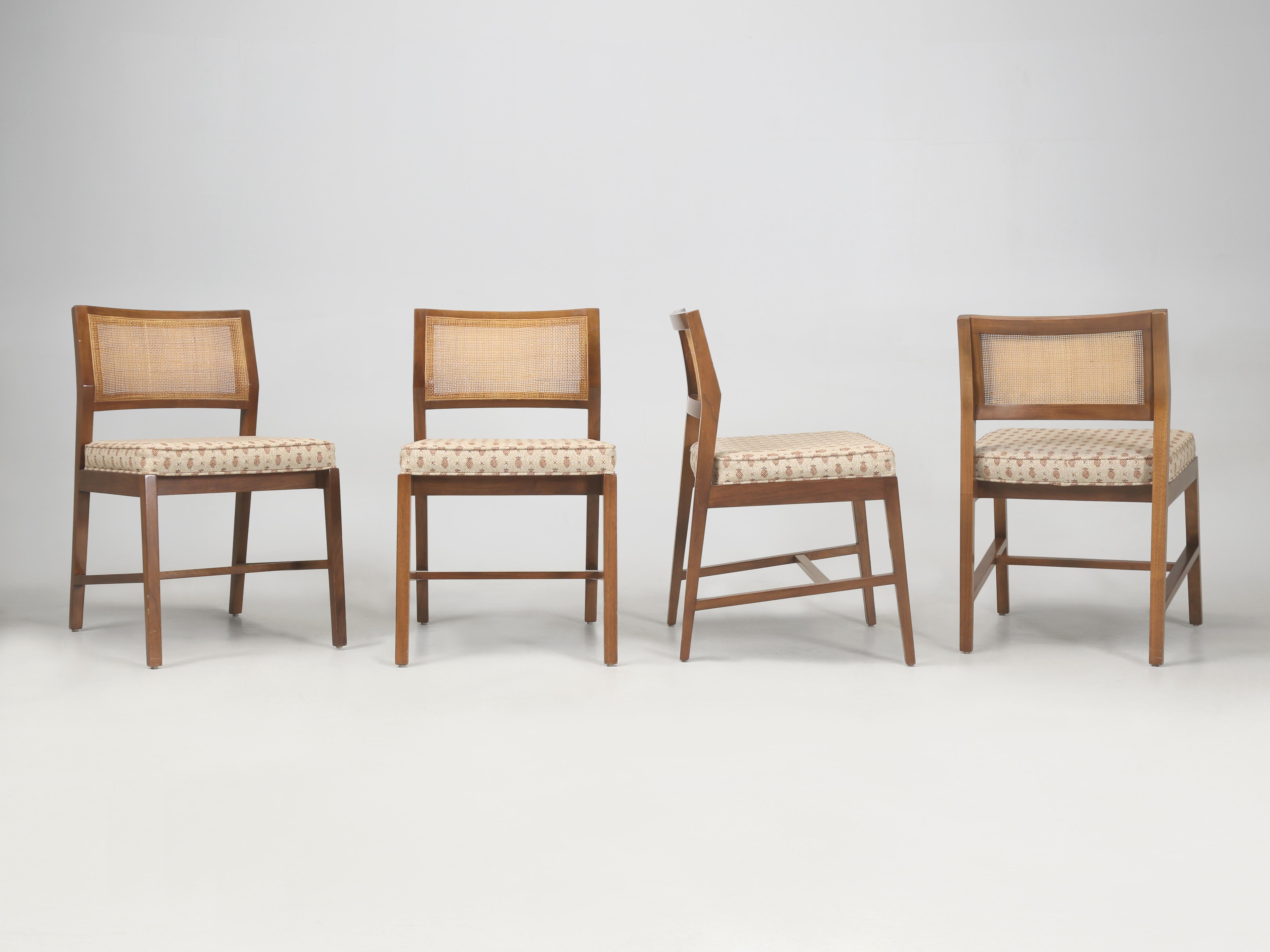 Moderner Edward Wormley für Dunbar Esszimmertisch und Stühle aus Nussbaumholz aus der Jahrhundertmitte im Angebot 4