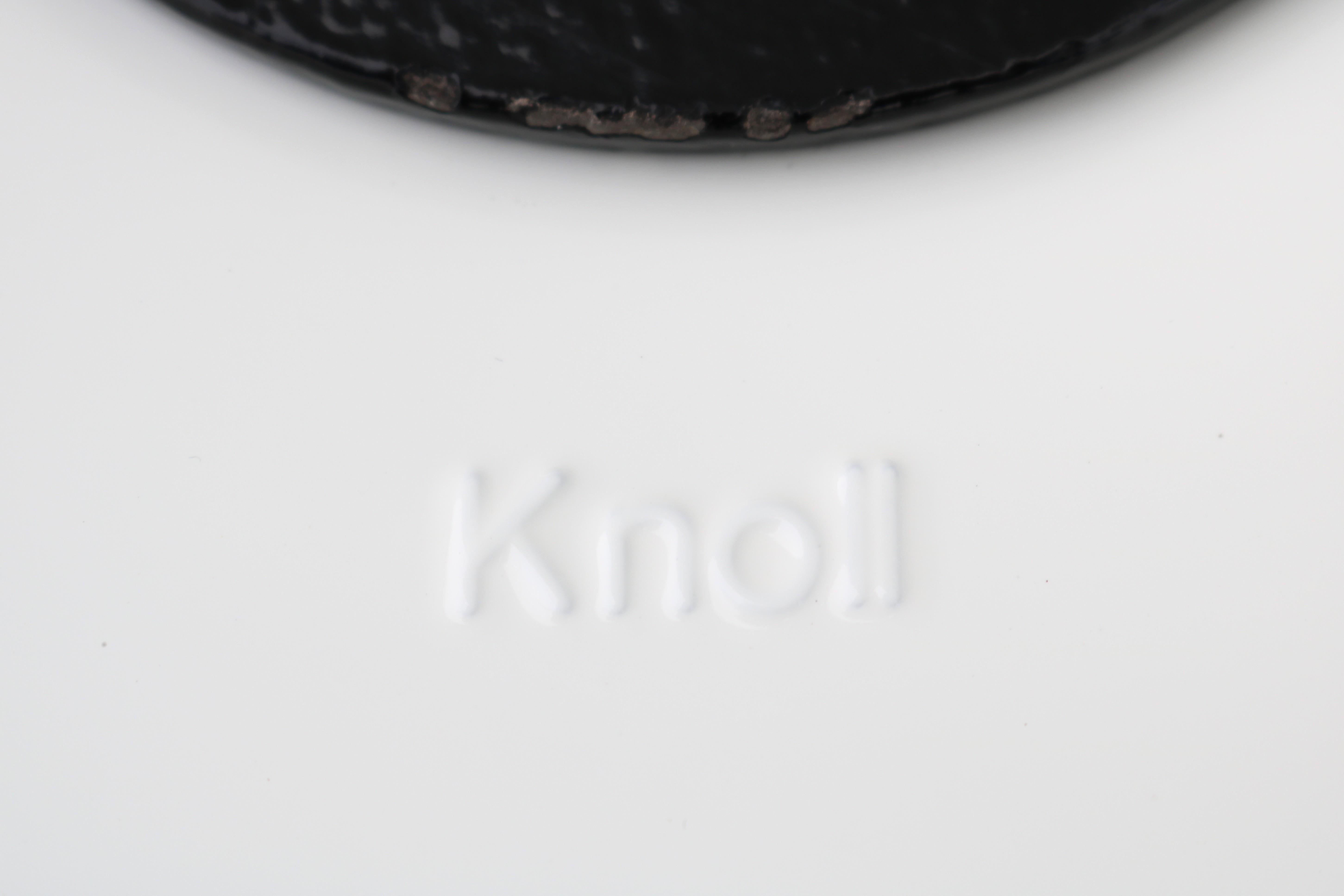 Mid-Century Modern Eero Saarinen for Knoll 16